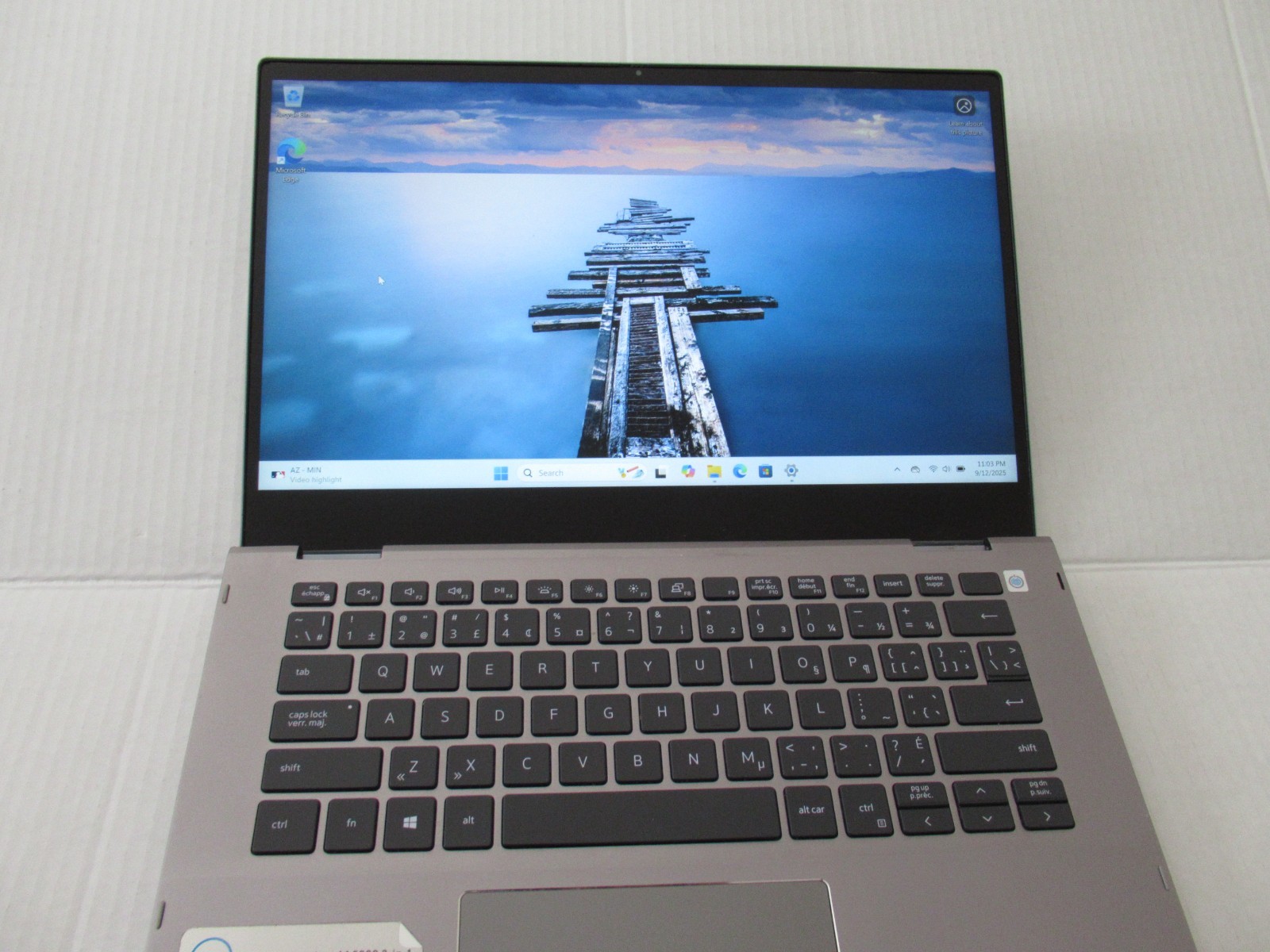 Dell Inspiron 14 5400 2-in-1 Touchscreen FHD Core i7 10th Gen 8gb 256ssd NVME