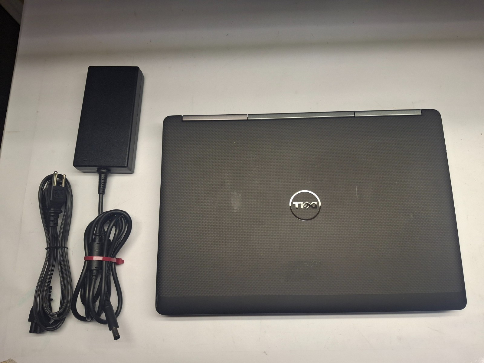Dell Precision 7510 E3-1545M 256GB SSD 15.6″ Quadro M2000M Windows 10 Pro Laptop