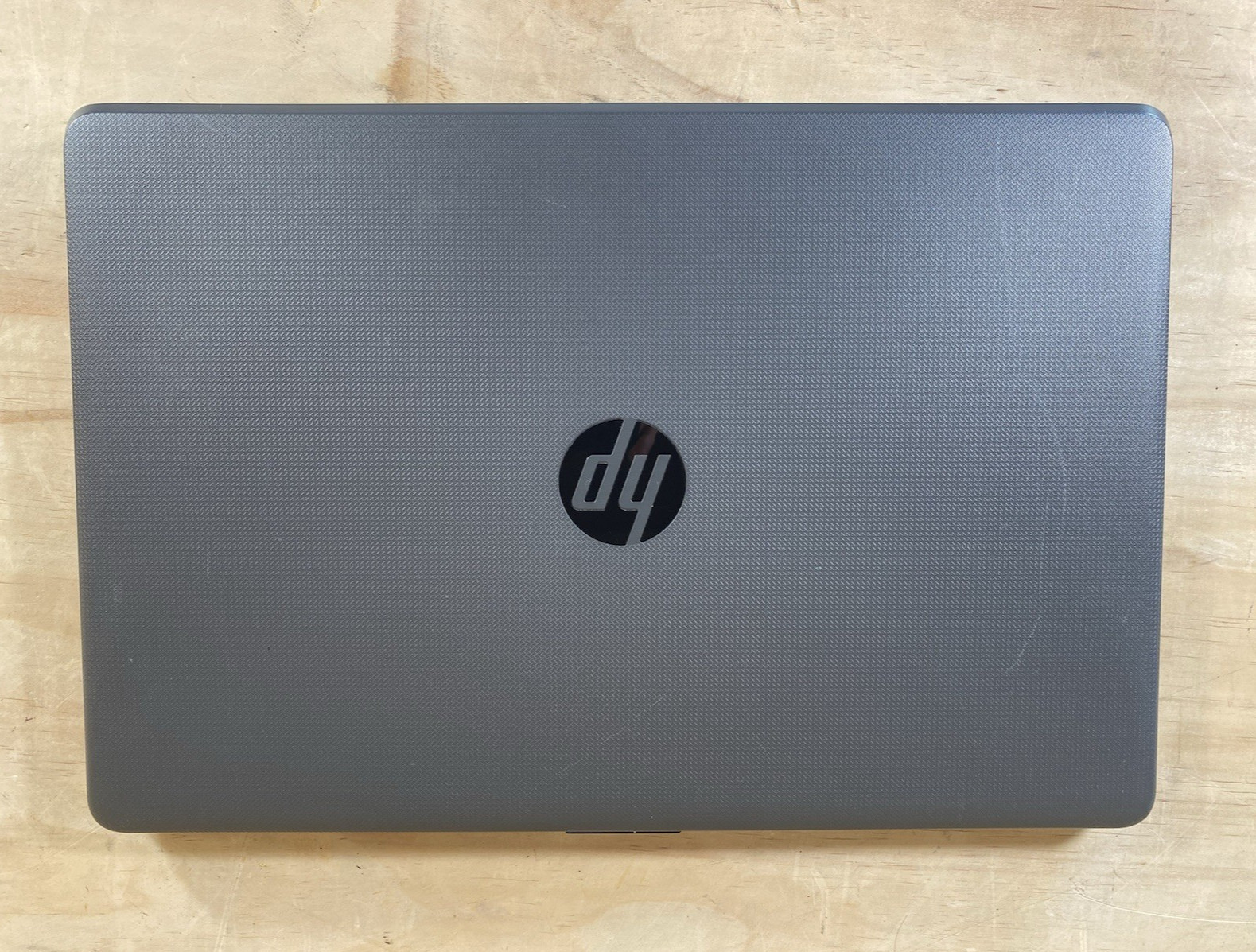 HP 250 G6 Core i5-7200U 2.5 GHz 8 GB RAM 256ssd Win 10 Pro/79% batt