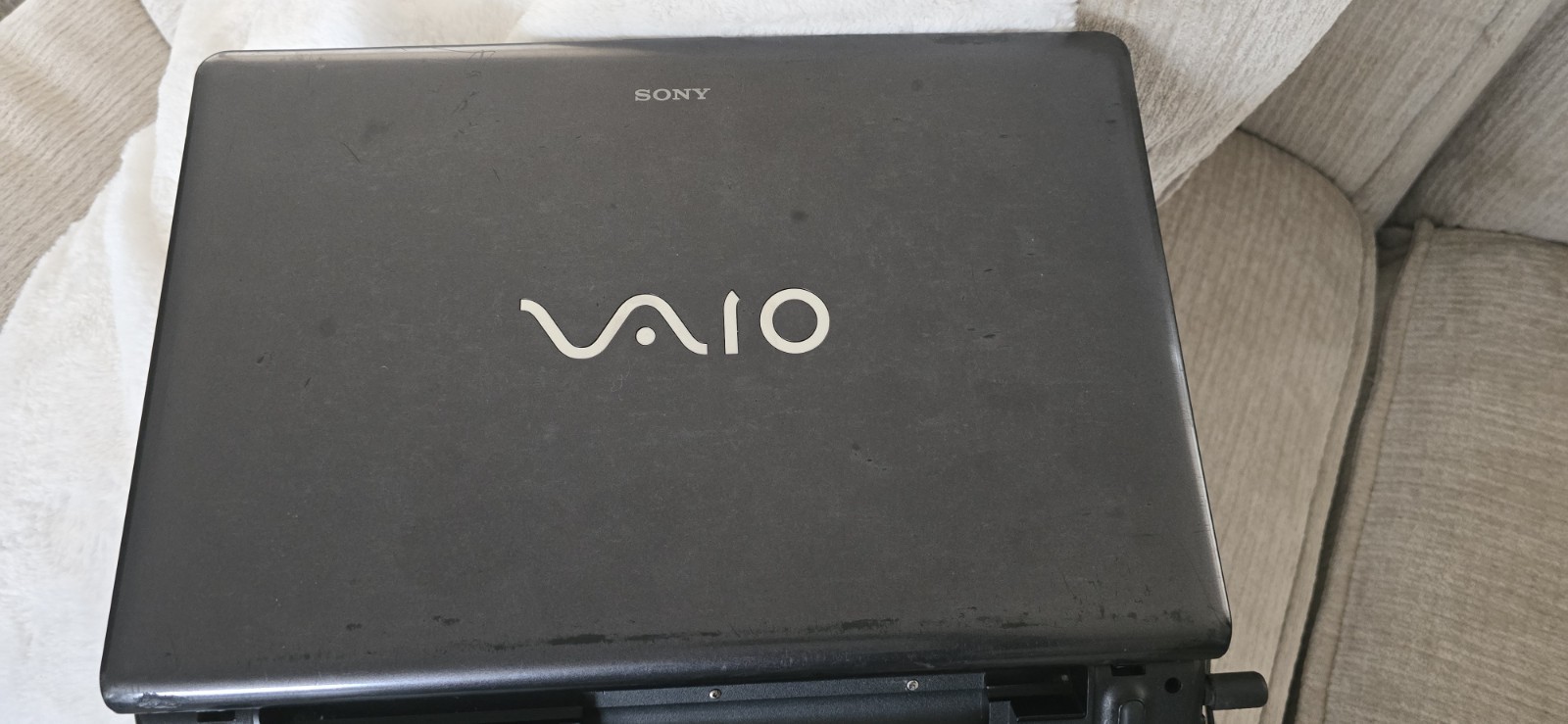 Sony VAIO PCG-71318L Intel Core i3 M370 15.6″ Laptop 4 GB RAM Win10 MS OFFICE
