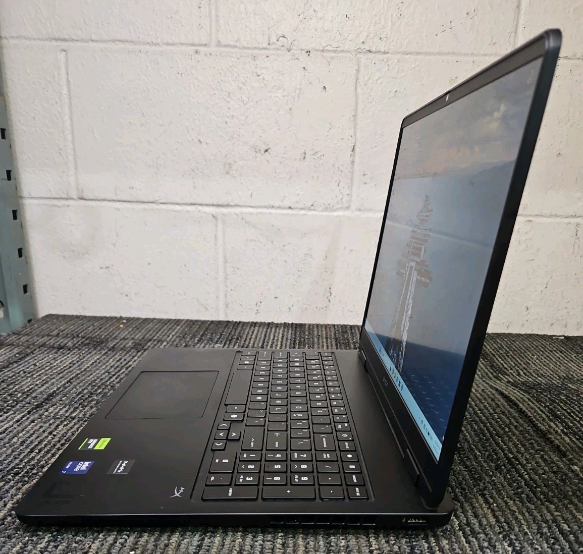HP 16t-an000 Omen 16 Slim 16″ 16GB 1TB Gaming Laptop – Black
