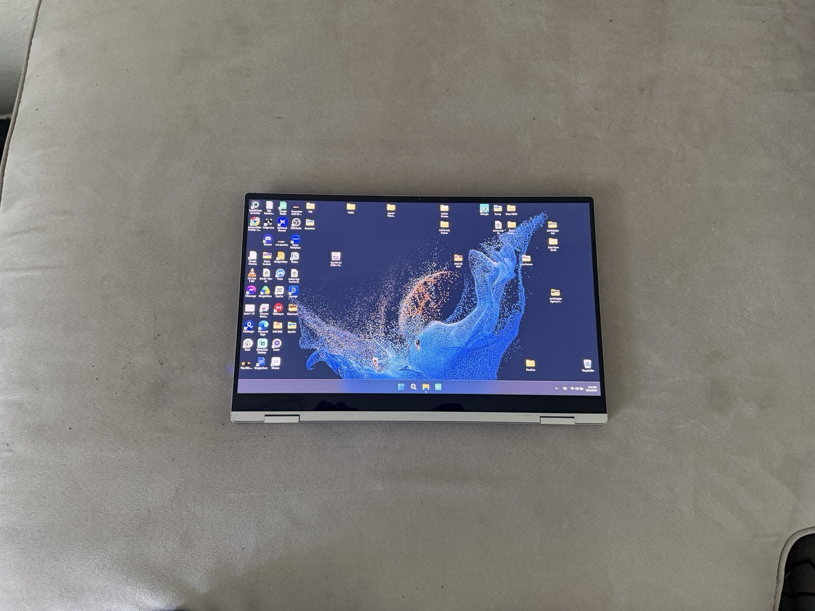 Samsung Galaxy Book2 Pro 360 15.6 AMOLED Touch i7-1260P 16GB 1TB 2-in-1 S Pen