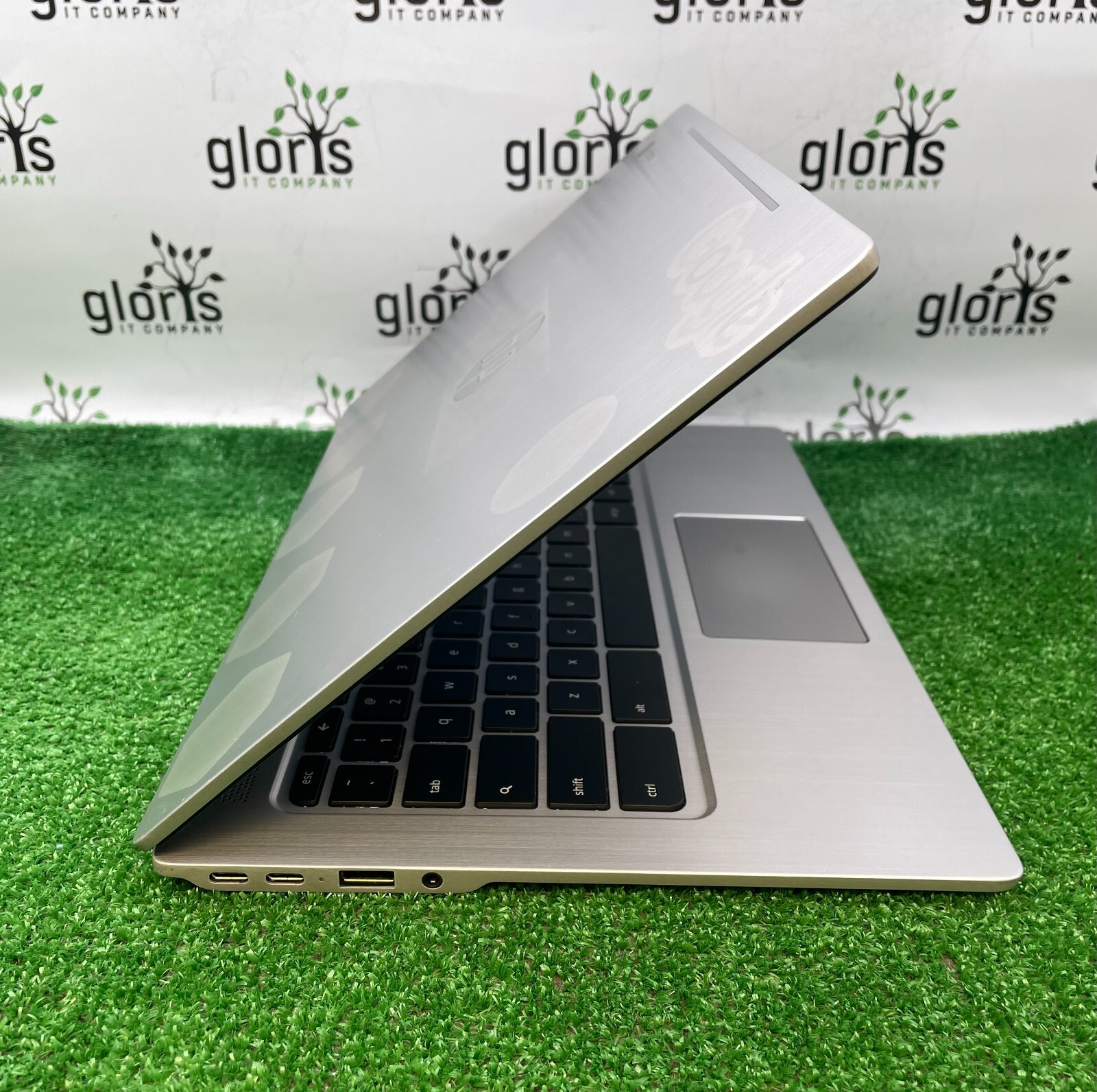 Used HP Chromebook 13 G1 Laptop Intel m7-6Y75 1.20GHz / 16GB RAM / 32GB SSD NT