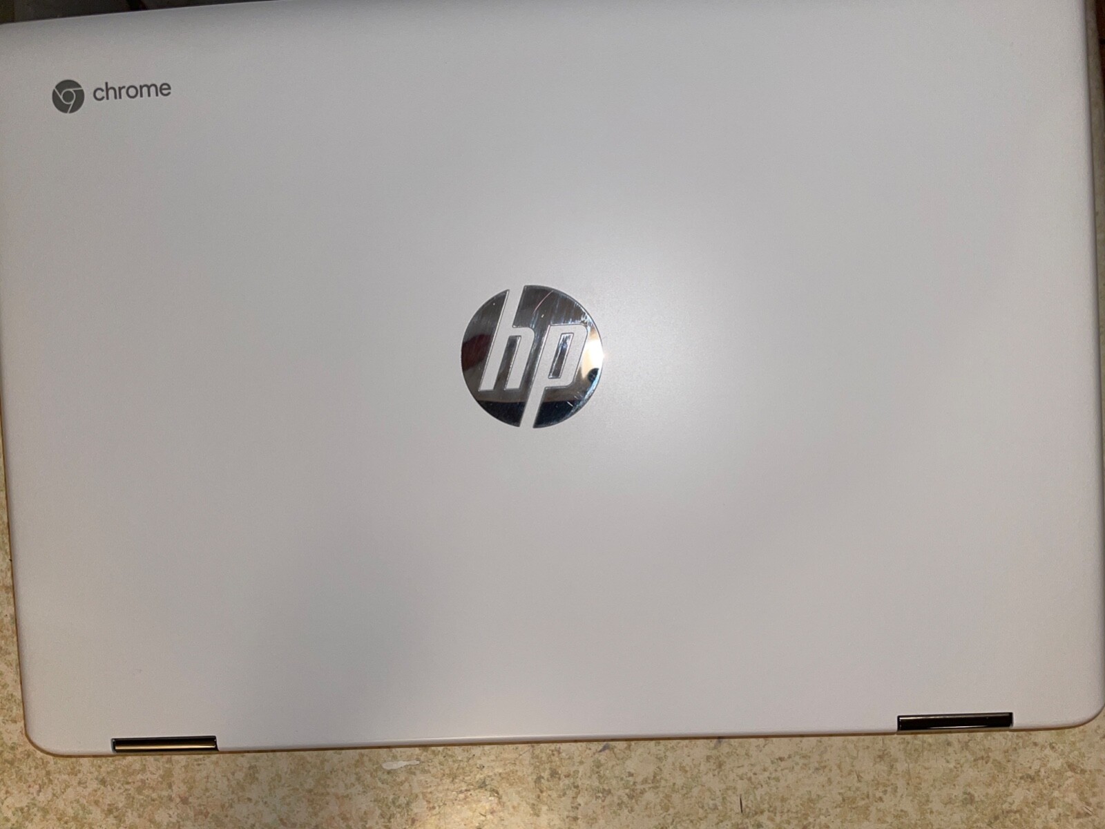 HP 14a-na0020nr 14 inch (32GB, Intel Celeron, 1.10GHz, 4GB) Chromebook – White –