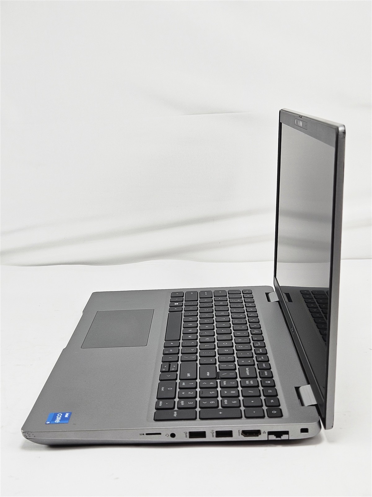 Dell Precision 3571 15.6″ Core i5-12600H 16GB 256GB SSD NVIDIA T600 laptop