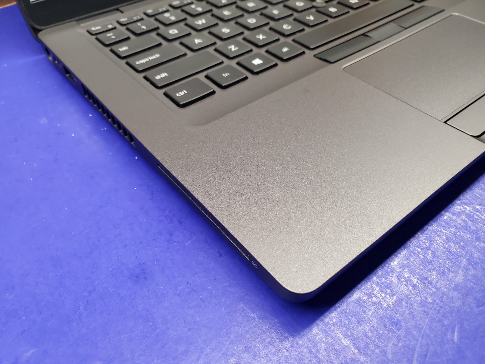 Dell Latitude 5400 i7-8665U 1.90Ghz 16GB 512GB SSD 14″ *Professionally Restored*