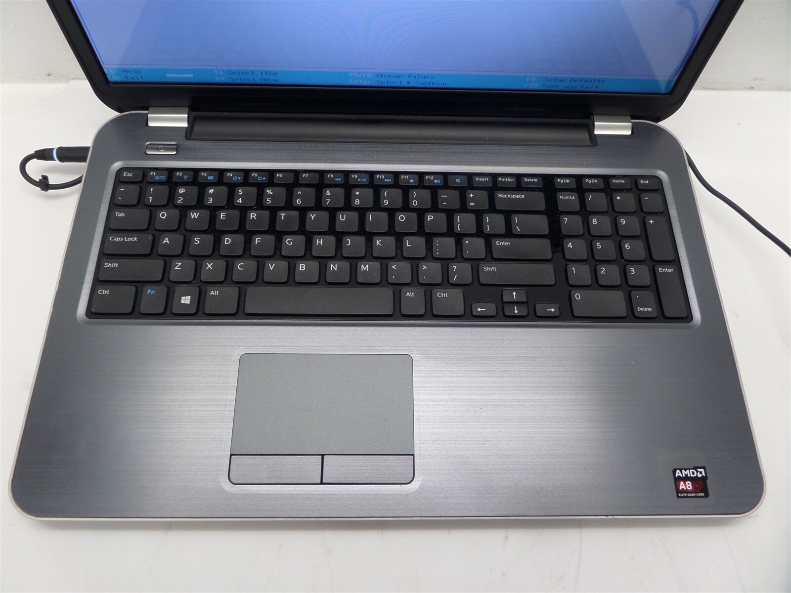 Dell Inspiron 5735 17″ Laptop w/ AMD A8-5545M APU 1.7GHz 8GB RAM – No HDD