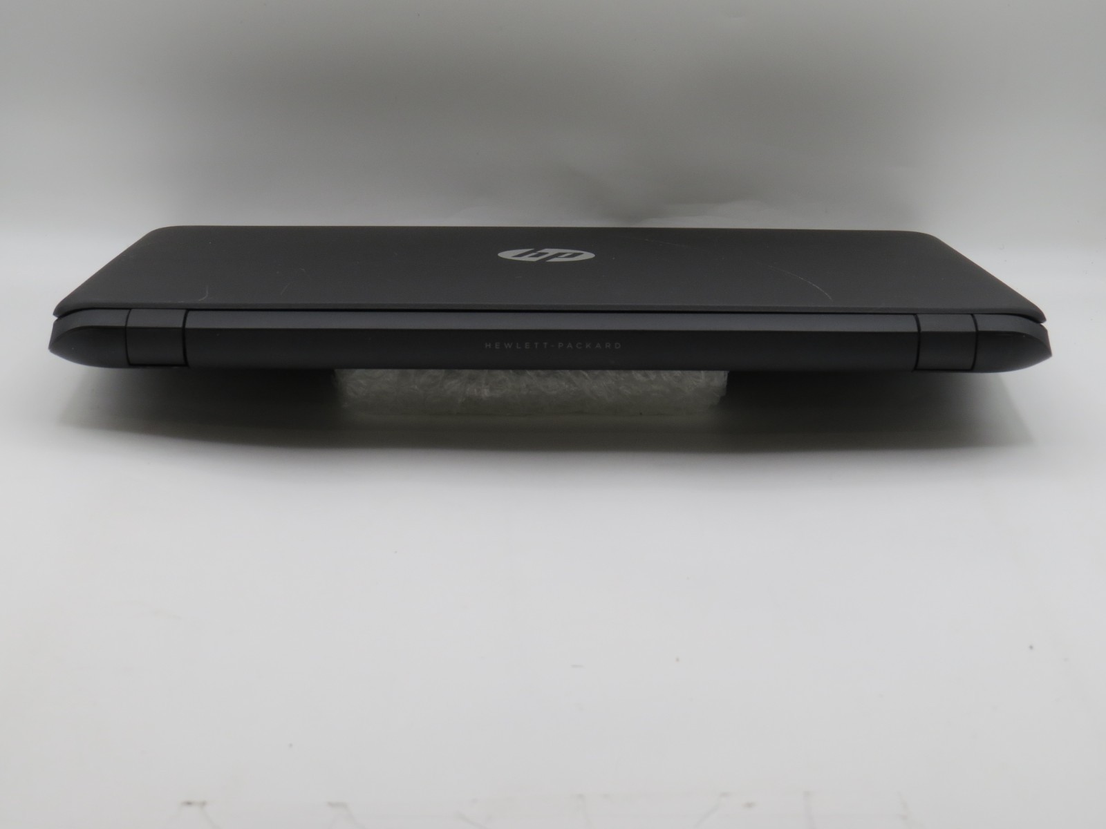HP 15-f024wm | N3530 @ 2.16GHz | 8GB DDR3 | 256GB 2.5″ SATA SSD | No OS