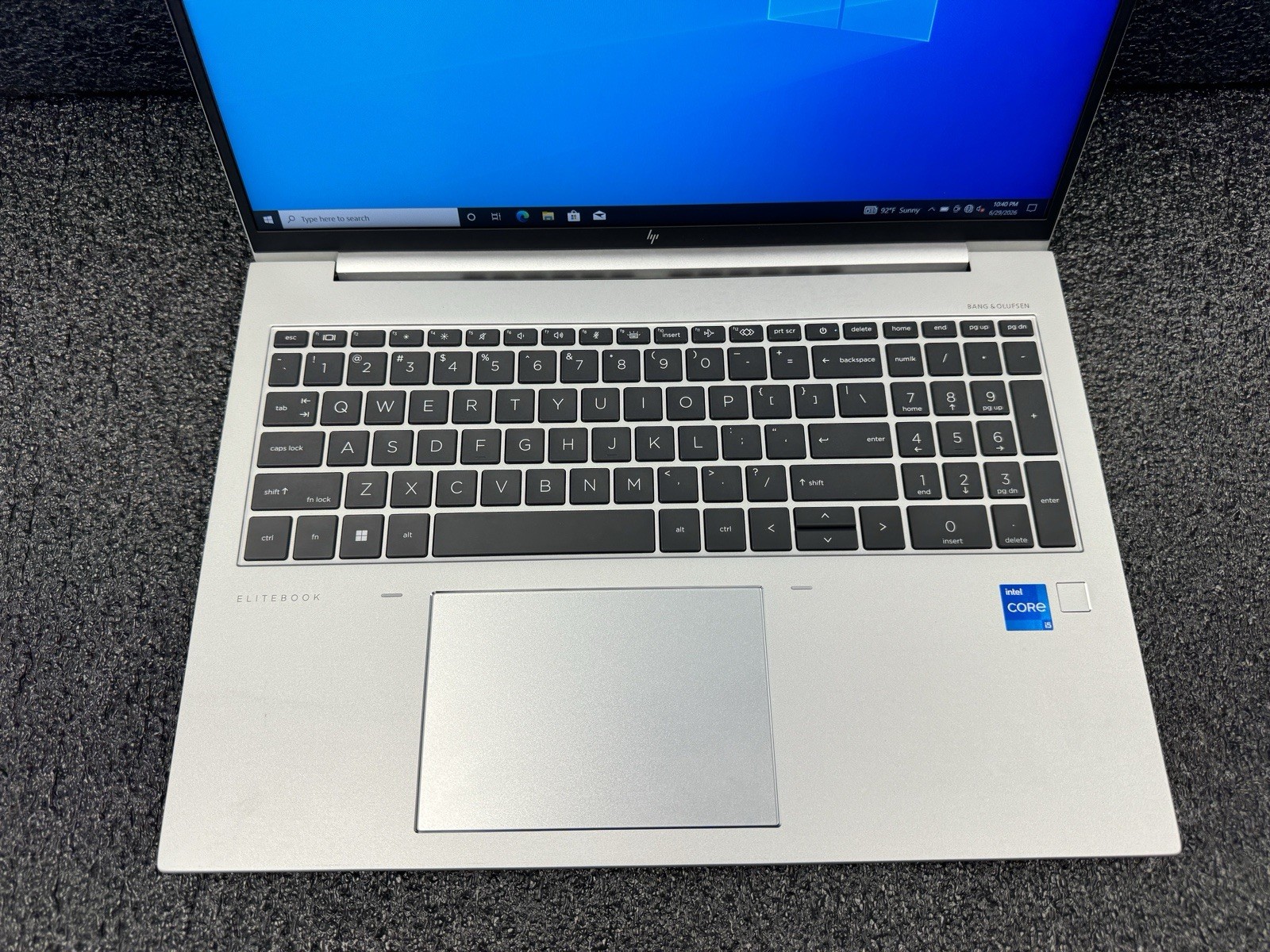 HP EliteBook 860 G9 16”/Intel i5-12th GEN/32GB RAM/256GB SSD/ NO CHARGER/ MINT✅