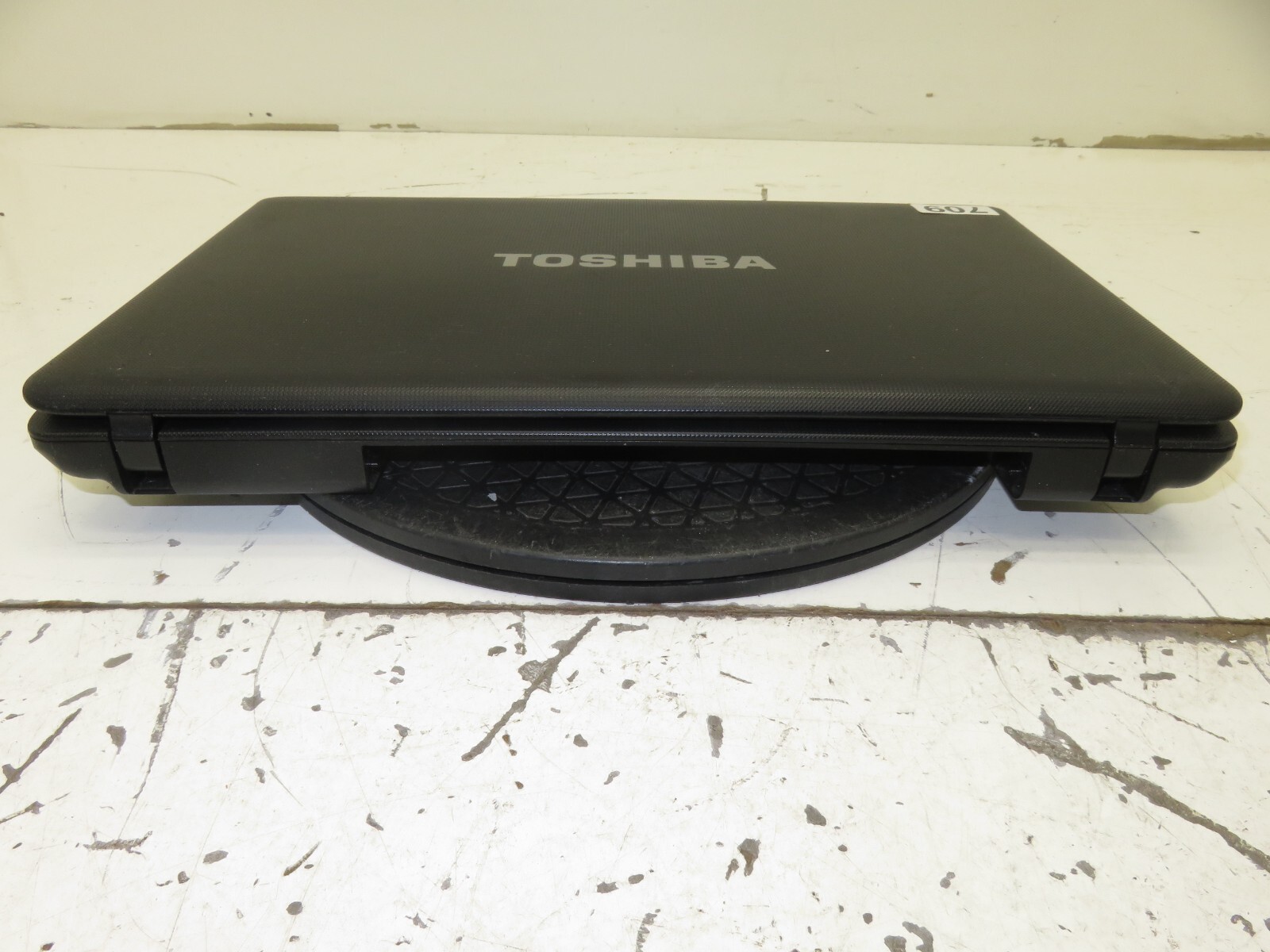 Toshiba Satellite C655-S5343 Laptop Intel Core i3-2330M 4GB Ram No HDD/ Battery