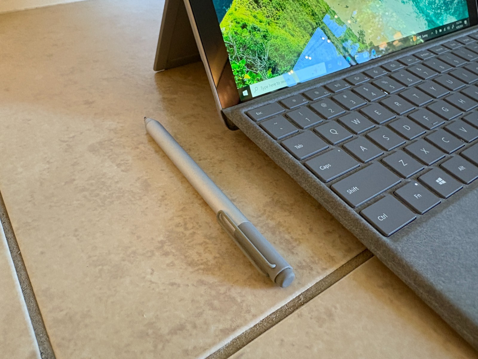 Microsoft Surface Pro 5 1796 i7-7660U 16GB 512GB Win11 Pro Pen Keyboard Bundle