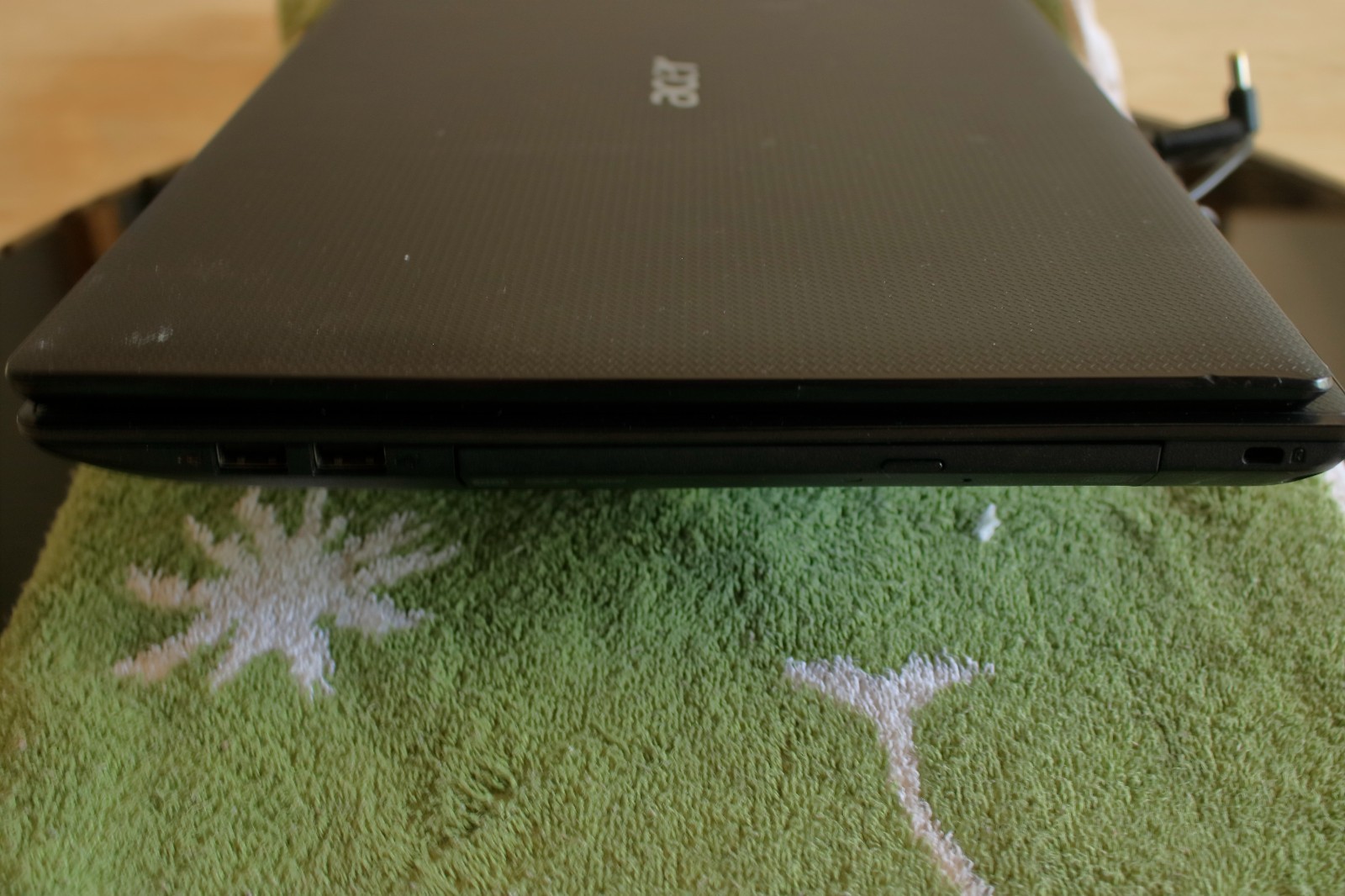 Acer Aspire 5742 (Core i5-580M, 512GB SSD, 8GB RAM, Win10) (Read Desc, See Pics)