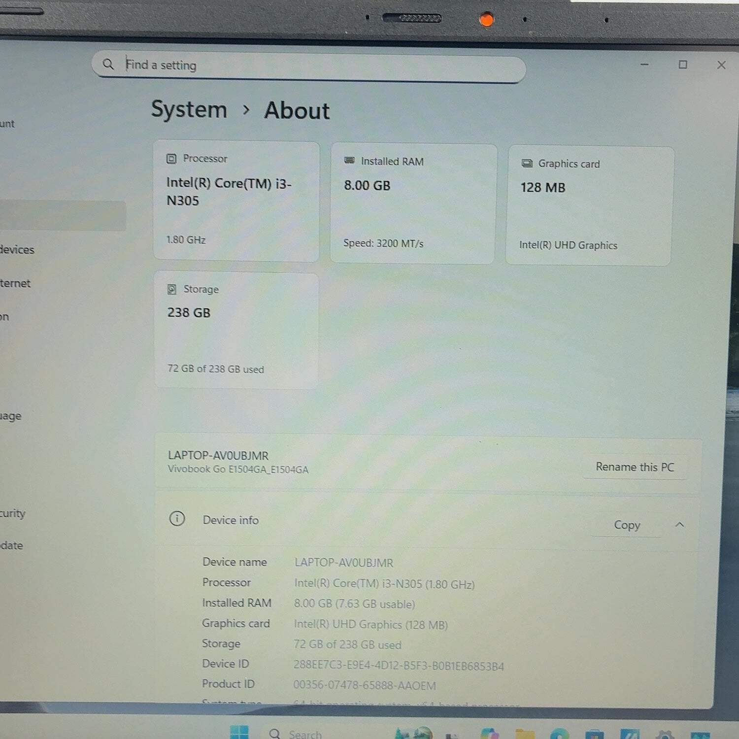 Asus Vivobook Go 15 E1504G 15.6″ i3-N305 1.8GHz 8GB RAM 256GB SSD