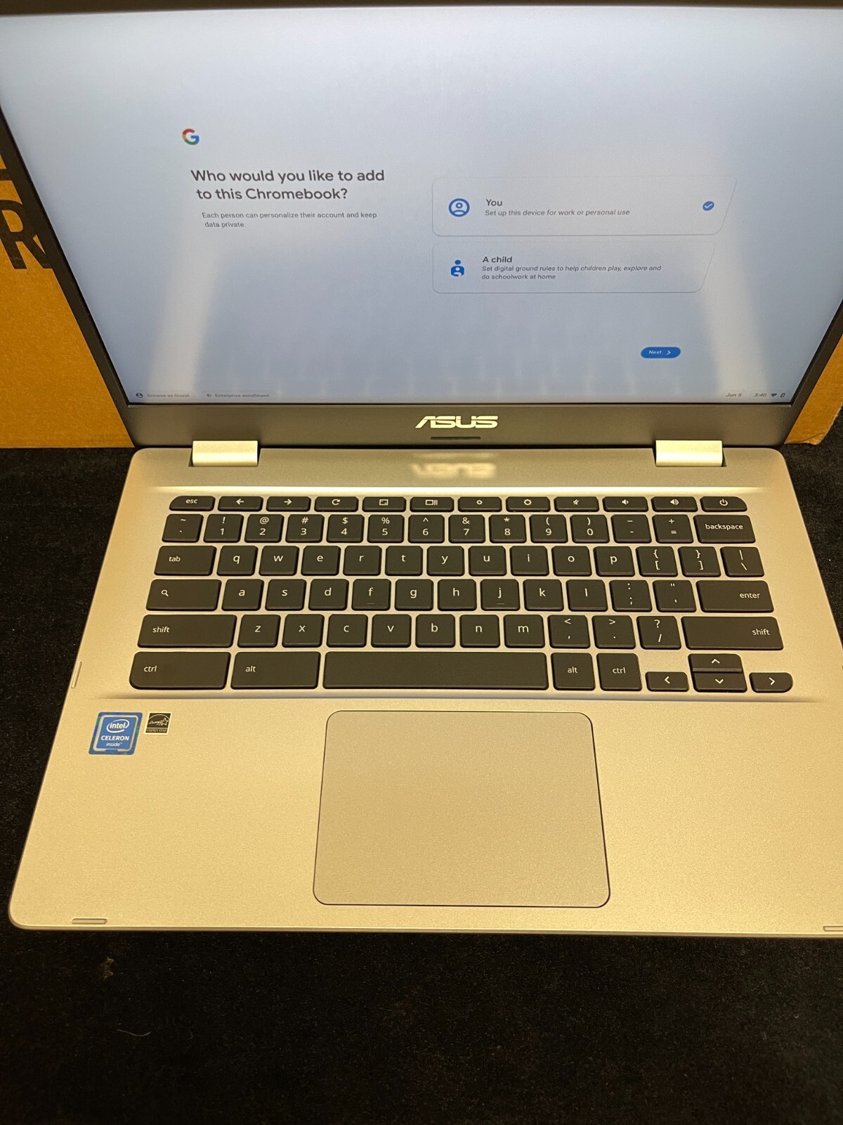 Asus Chromebook C424M Silver 128GB Storage 4GB RAM Integrated 14″ Screen Laptop