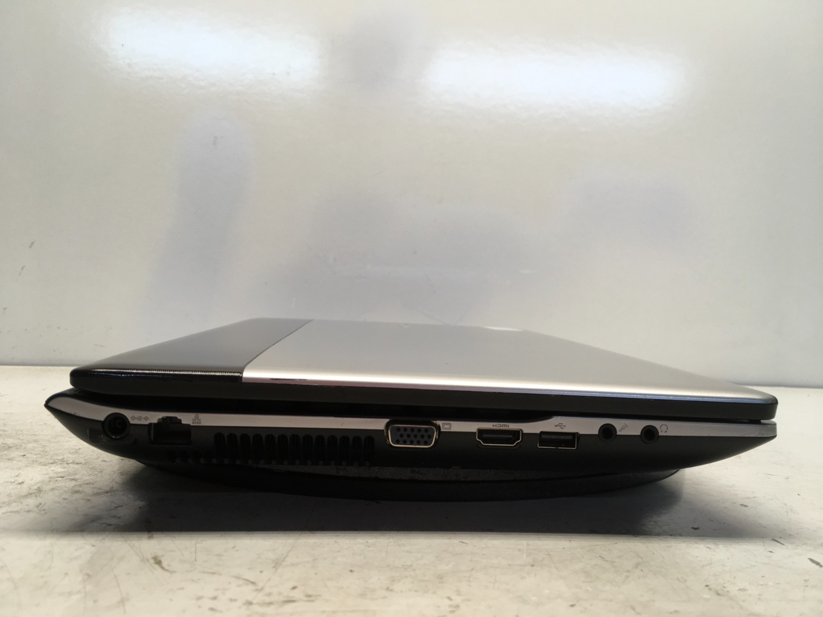 Samsung 300E Intel Pentium B950 2.1GHz 4 GB NO HDD