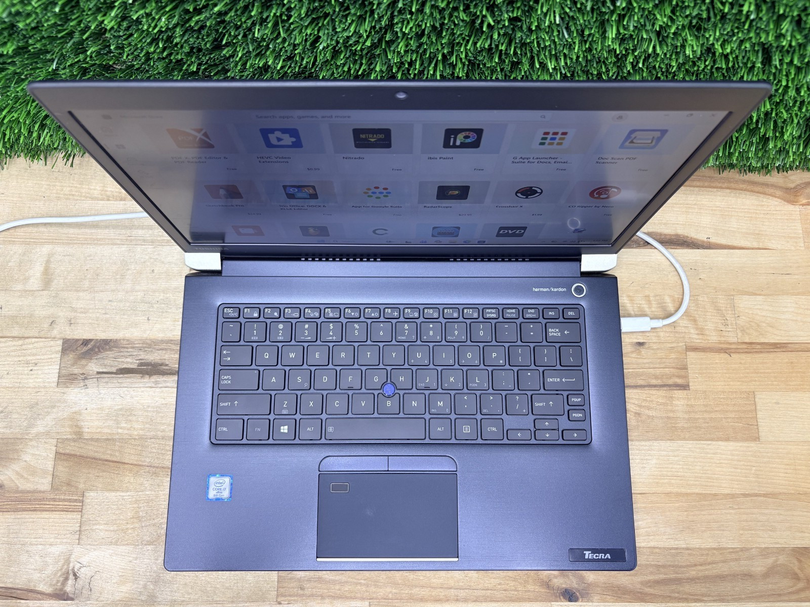 Toshiba DynaBook Tecra X40-E Intel i7-8th Gen 1.90GHz 16GB RAM 256GB SSD Win11P*