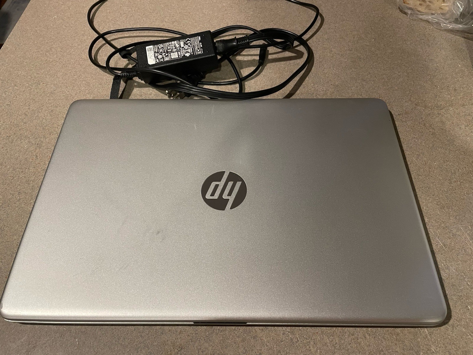 HP 15-dy1059ms 15.6” Laptop Intel Core i5 11th Gen Windows Reset + Charger