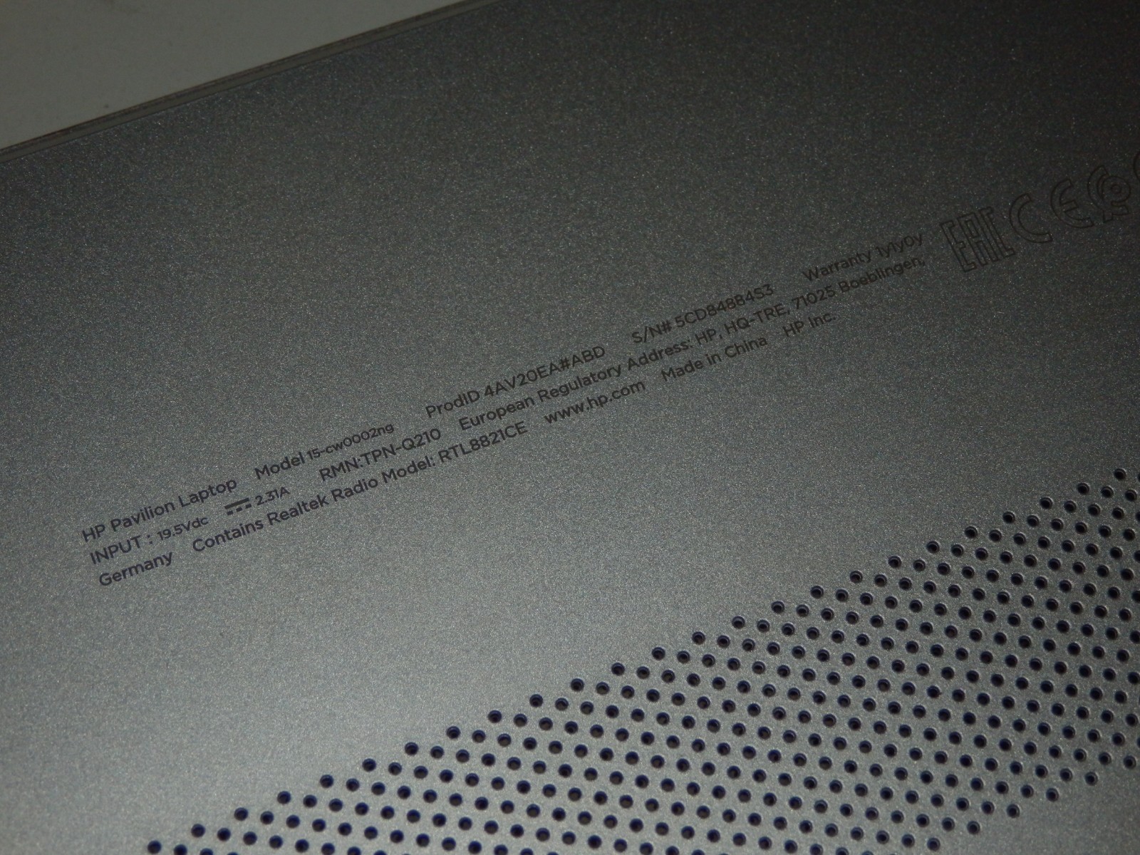 HP Pavilion 15-cw, AMD Ryzen 5 2500U, 8GB Ram, 256GB SSD, Vega 8, 15.6″ inch FHD