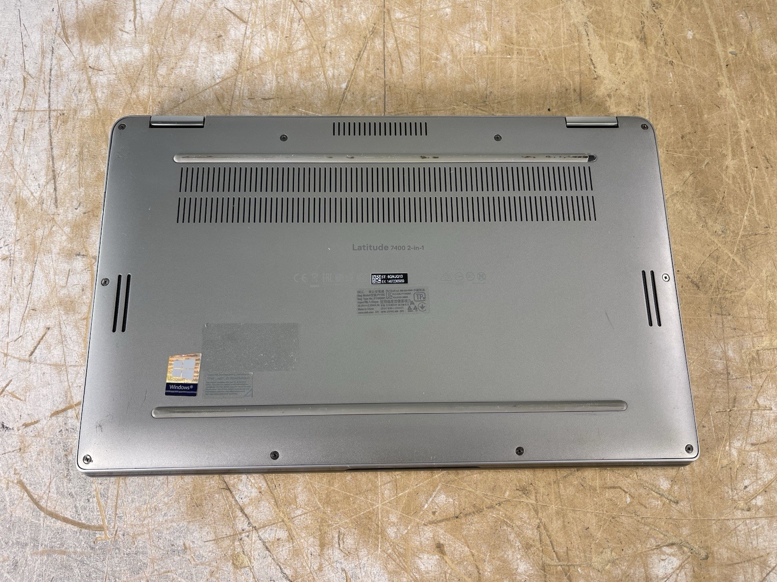 DELL LATITUDE 7400 2-IN-1 i5-8365U @ 1.60GHz, 16GB RAM, NO HDD/OS