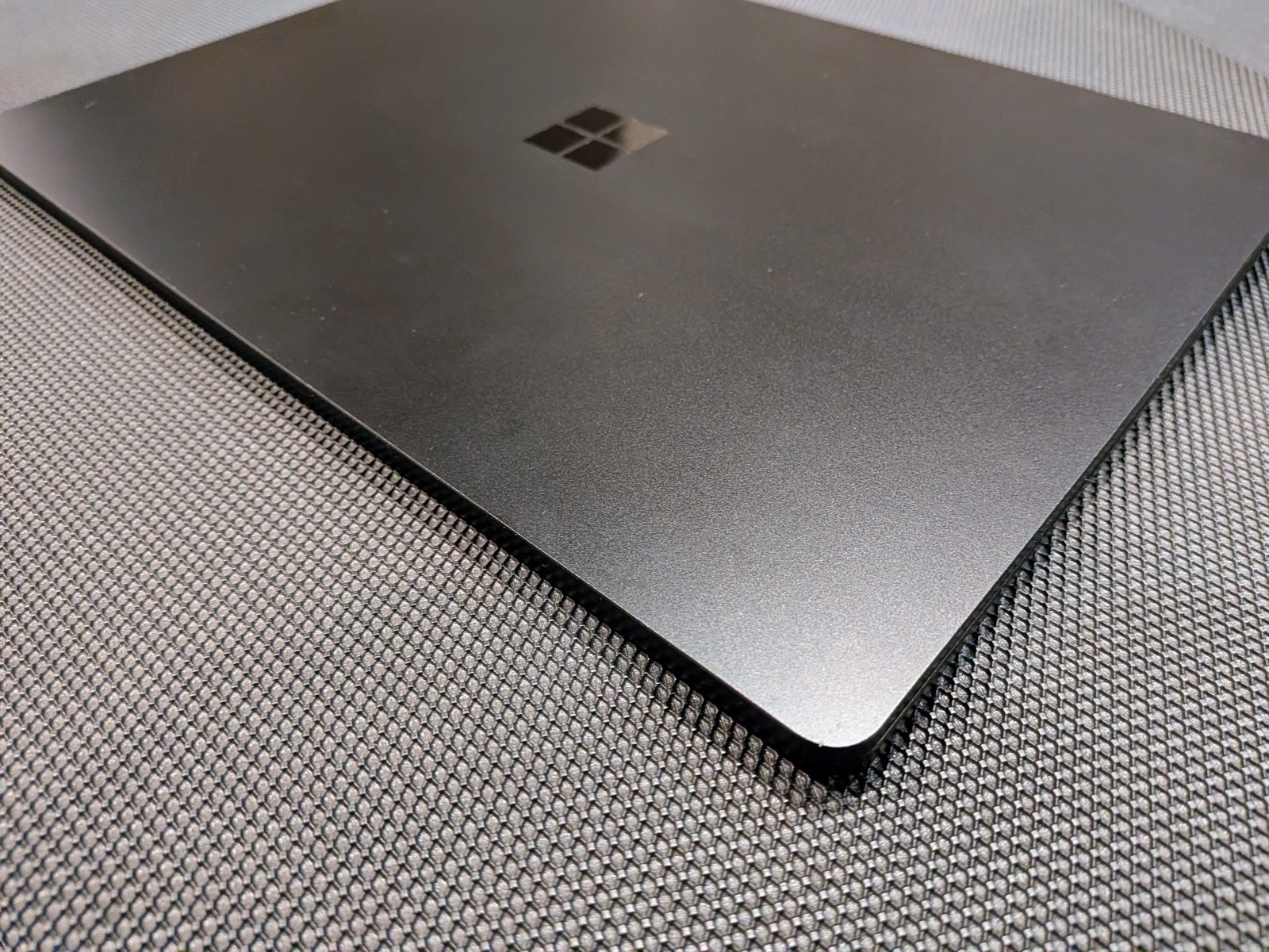 Microsoft Surface Laptop 4 Model 1951 13.5 8GB 256GB SSD