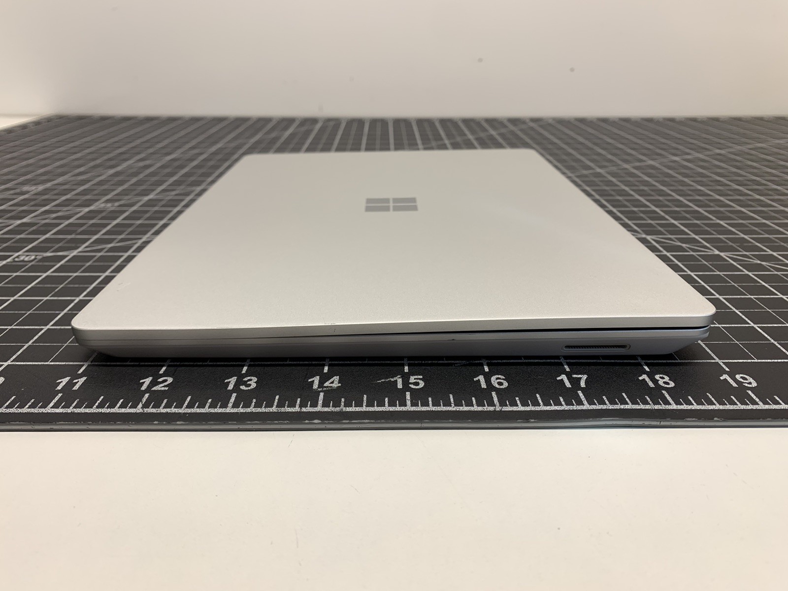 Microsoft Surface Go 2 2013 Core i5-1135G7 | 256GB SSD, 8GB RAM | #P262