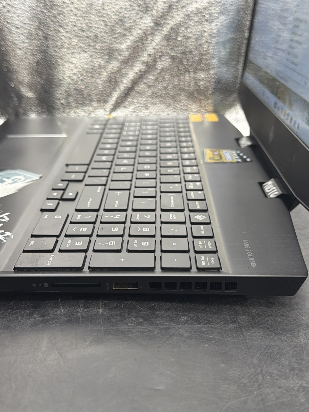 USED HP OMEN 15.6″ FHD (I7-9750H @2.60GHz, 512GB SSD, 32GB RAM, GTX 1660 Ti)