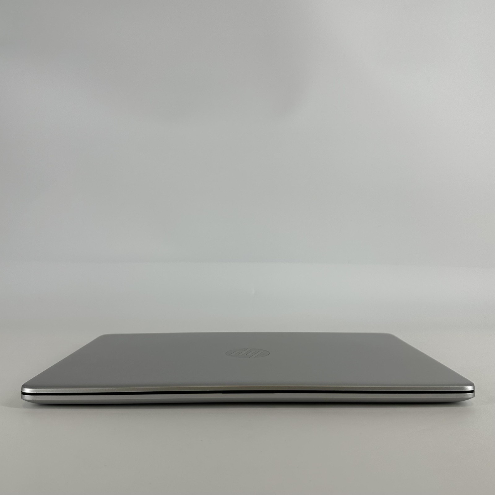 HP Notebook 15-dy1043dx Silver HD TOUCH i5-1035G1 1.00GHz 12GB 256GB Very Good