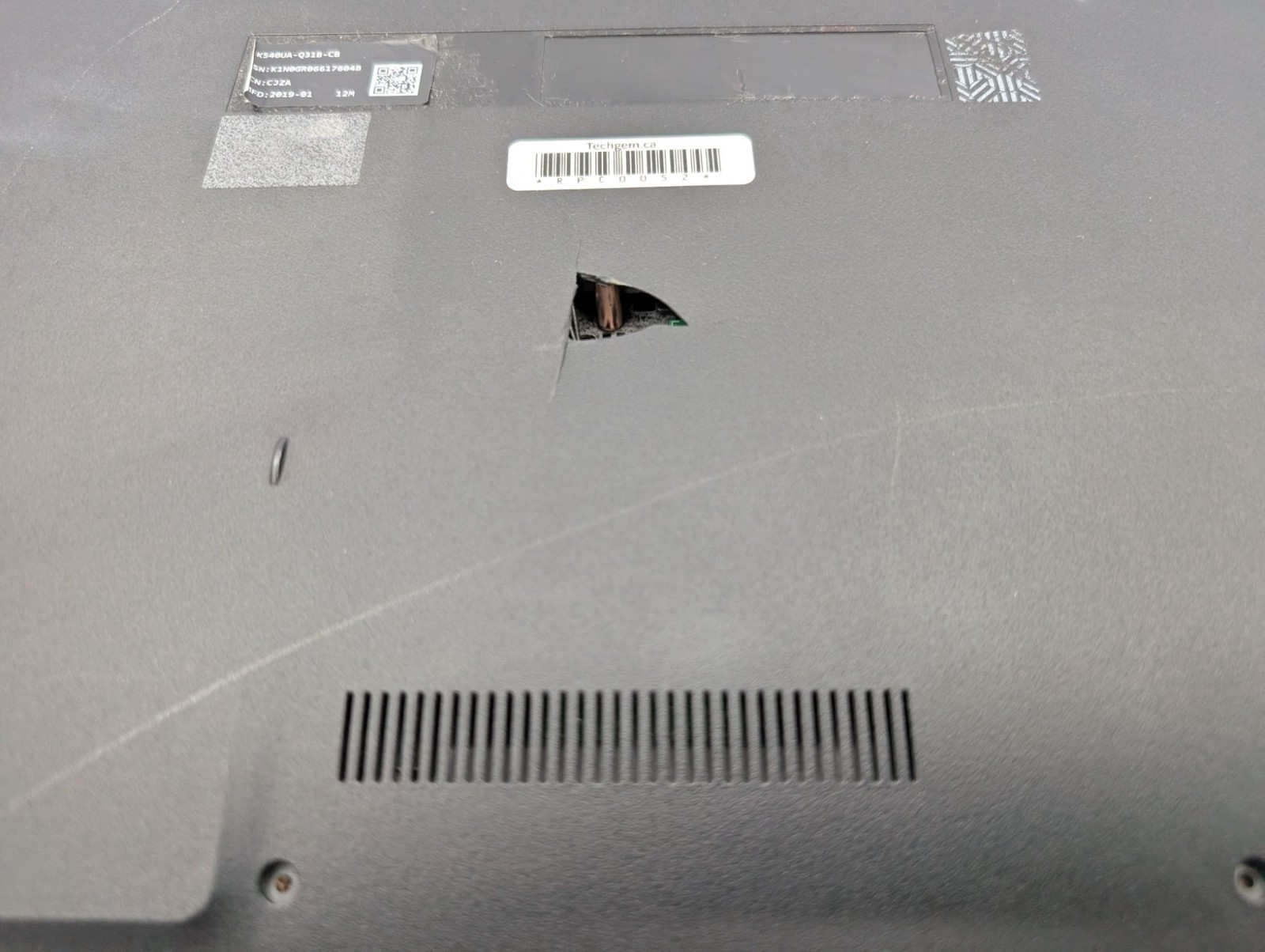 Asus K540UA-Q31B-CB 15.6″ Laptop i3-8130U 6GB RAM Missing HDD Connector Boots