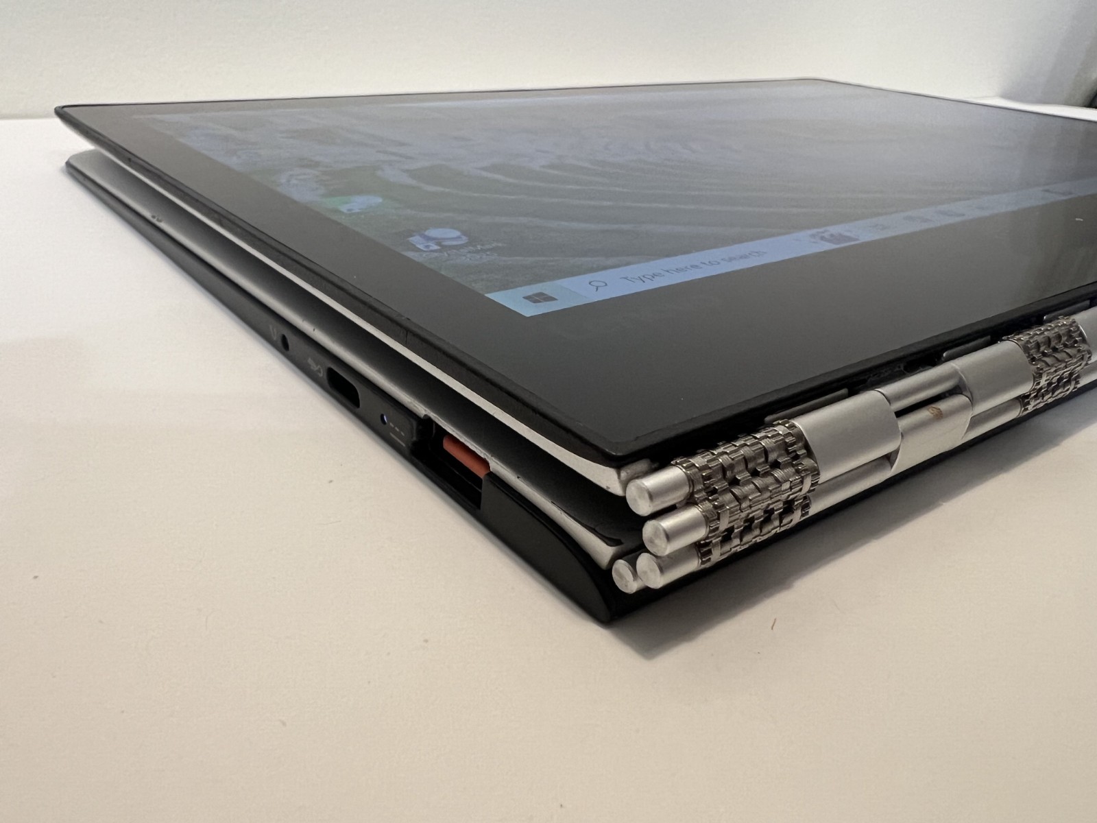 Lenovo Yoga 900S-12ISK, Touch, 12.5″, Intel I7 8GB RAM 256GB NVMe SSD