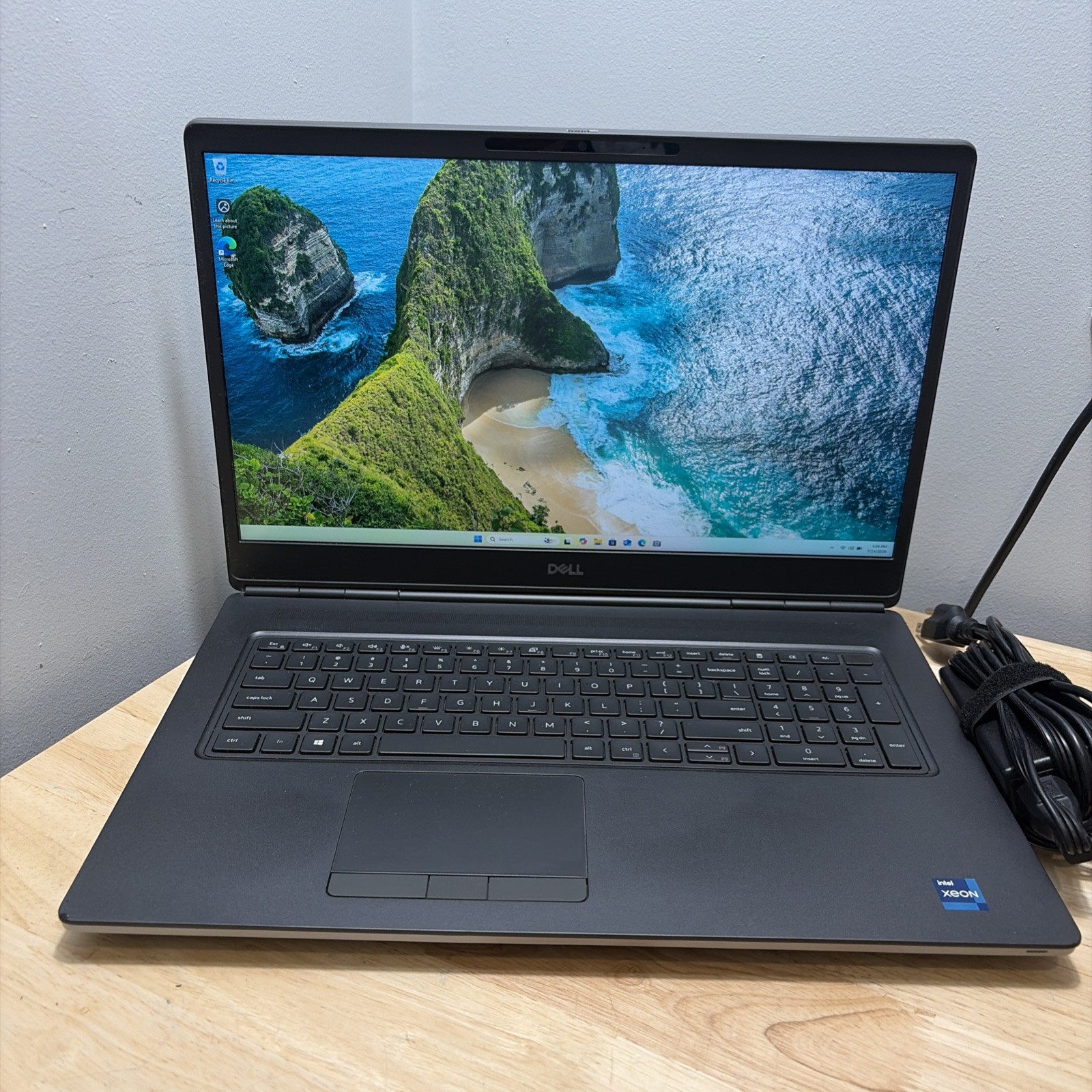 Dell Precision 7760 XEON W-11955M 2.60GHZ 64GB 512GB NVIDIA A4000 WiFi W11 Cord