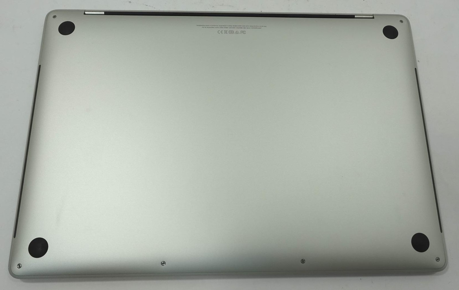 Apple MacBook Pro 2018 A1990 15.4″ Retina i7-8750H 32GB 512GB SSD Laptop