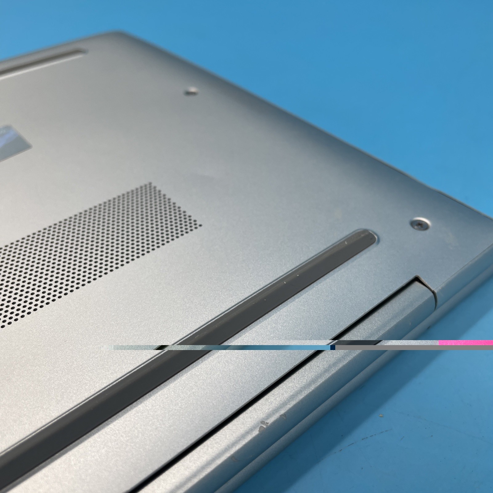 HP EliteBook 840 G10 | i5-1345U | 16GB RAM | 256GB SSD | WIN 11 PRO | 75% BATT
