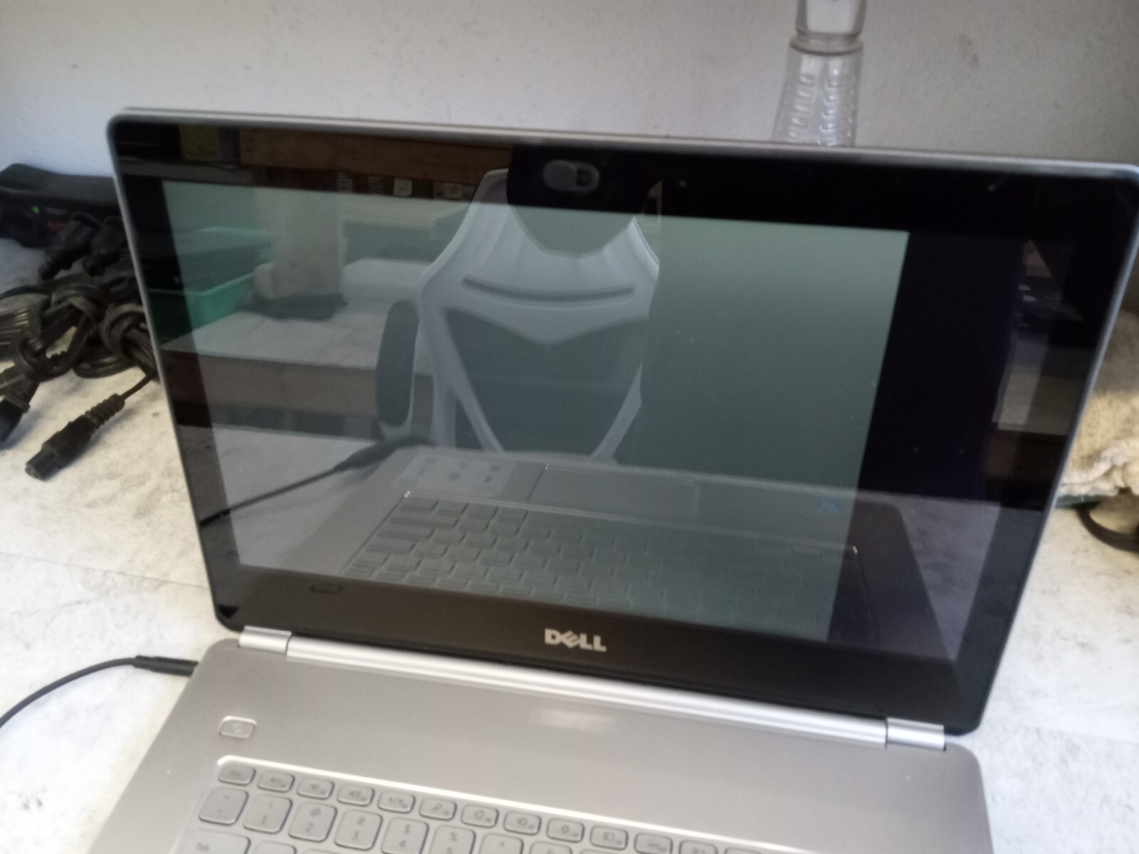 Dell Inspiron 7437 14″ FHD Touchscreen i7-4510U 8GB RAM – BAD DISPLAY -RR