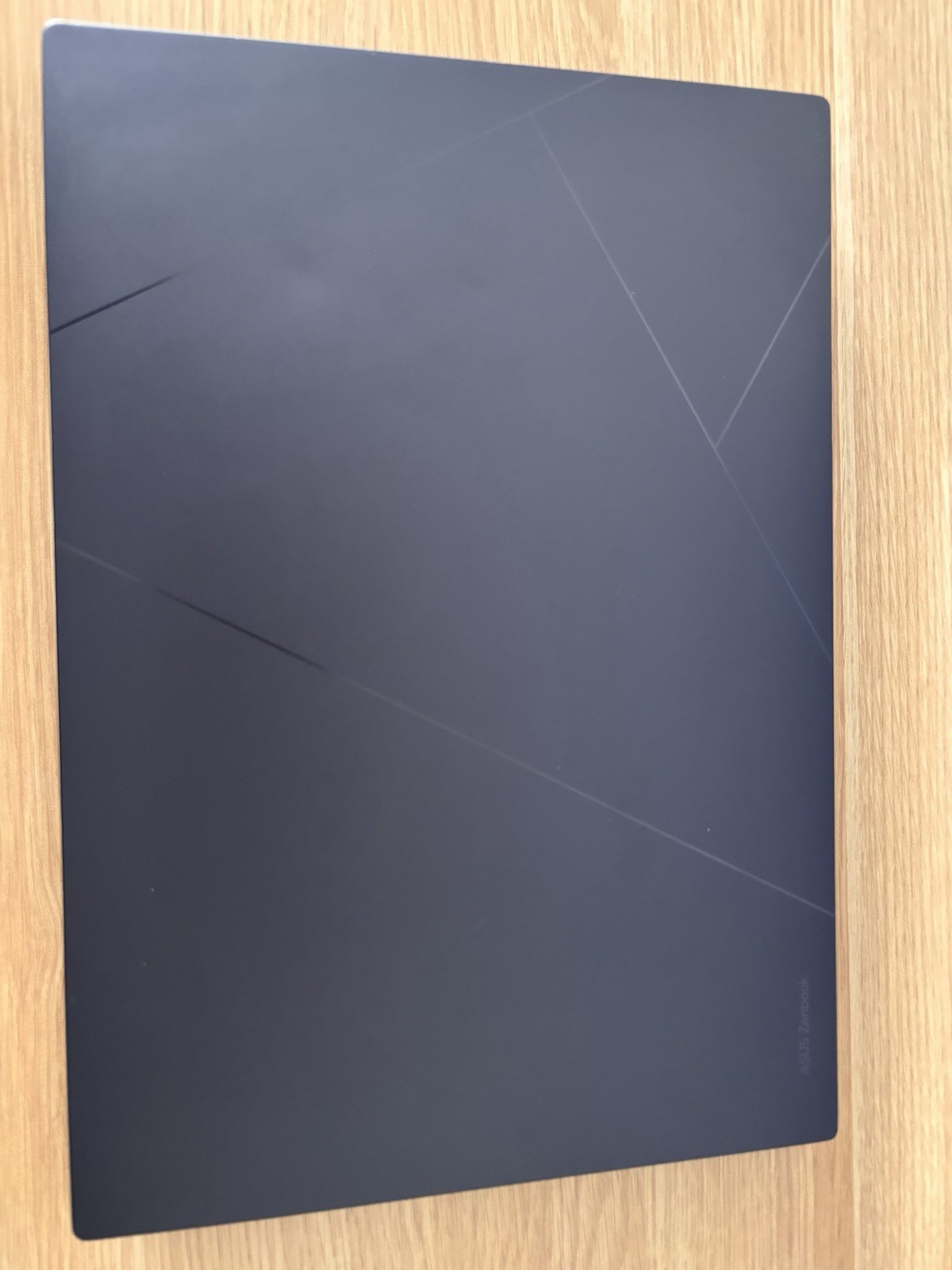 ASUS Zenbook 14x OLED, 120hz, Touch Screen, 16Gb Ram