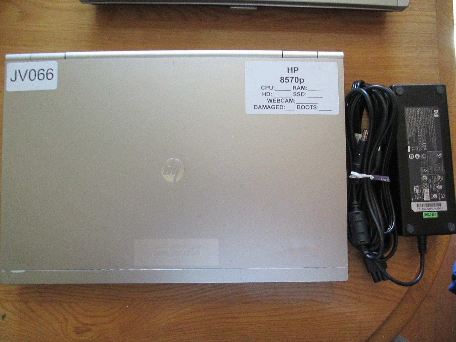 HP Elitebook 8570p i7 VPro QUAD CORE/Win 10 Pro*/16GB Ram/Charger *ACTIVATED