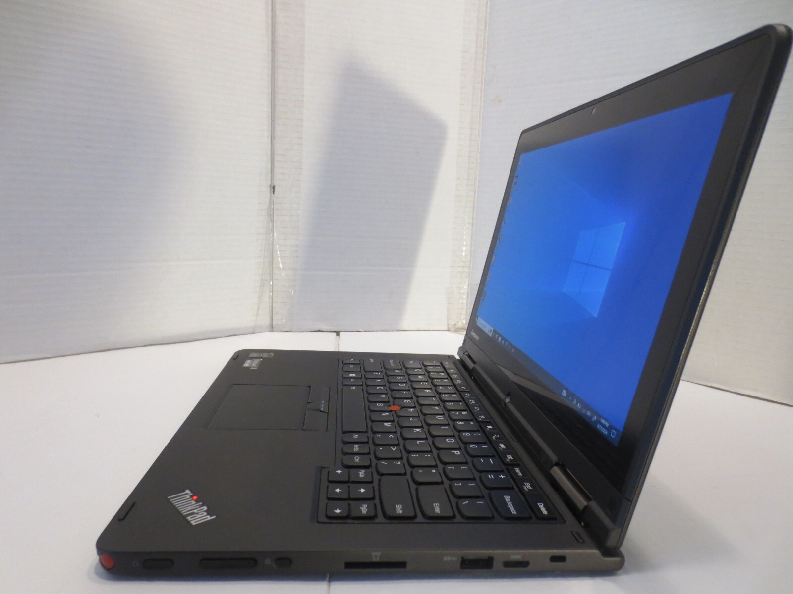 LENOVO YOGA 12 12.5″ CORE i7-5600U@2.6GHz 8GB RAM 256GB SSD WINDOWS 10 (1)