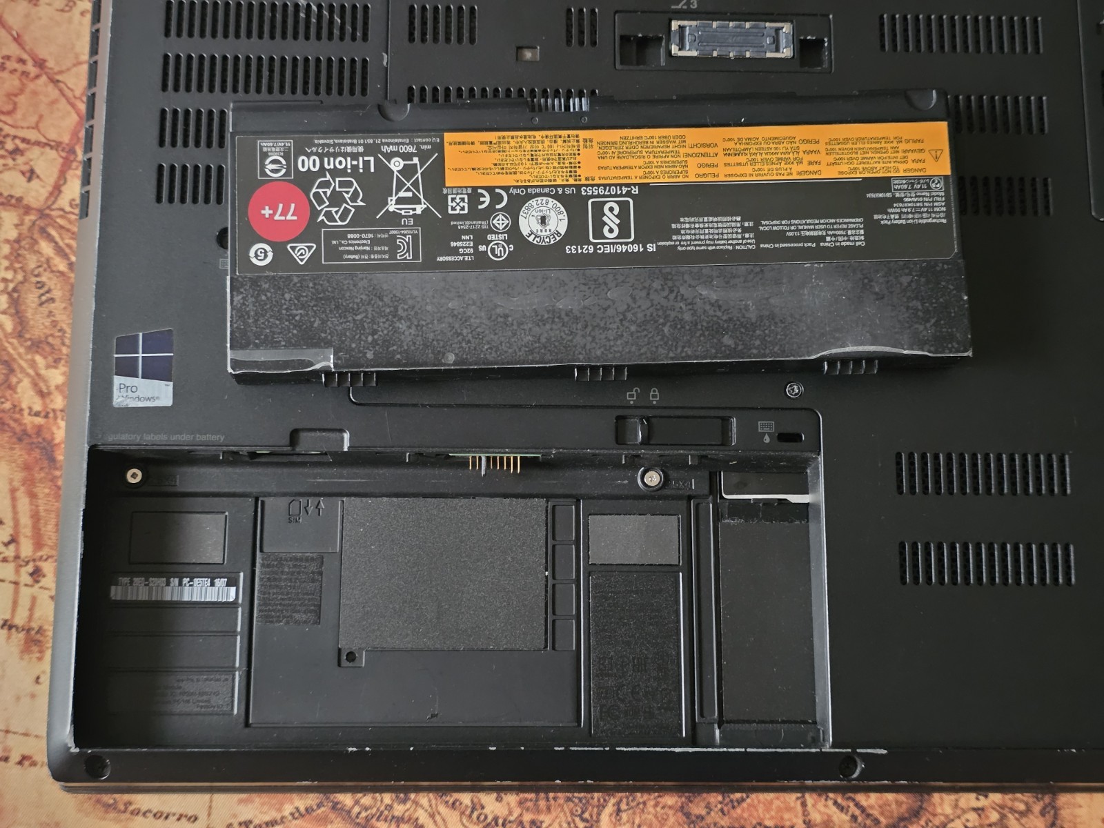 Lenovo ThinkPad P50 i7-6820HQ 8GB 512GB SSD Quadro M1000M Win 10 Pro READ
