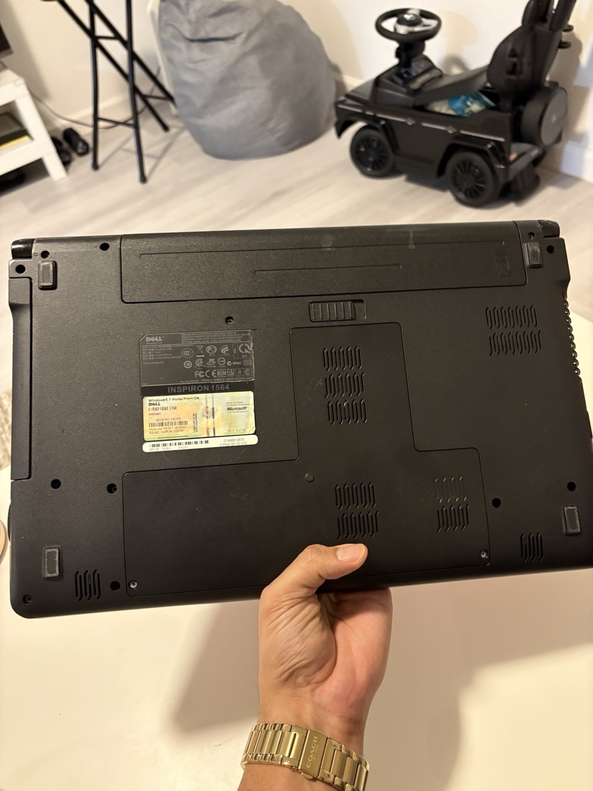 Dell Inspiron 1564 Laptop Intel I3-M330
