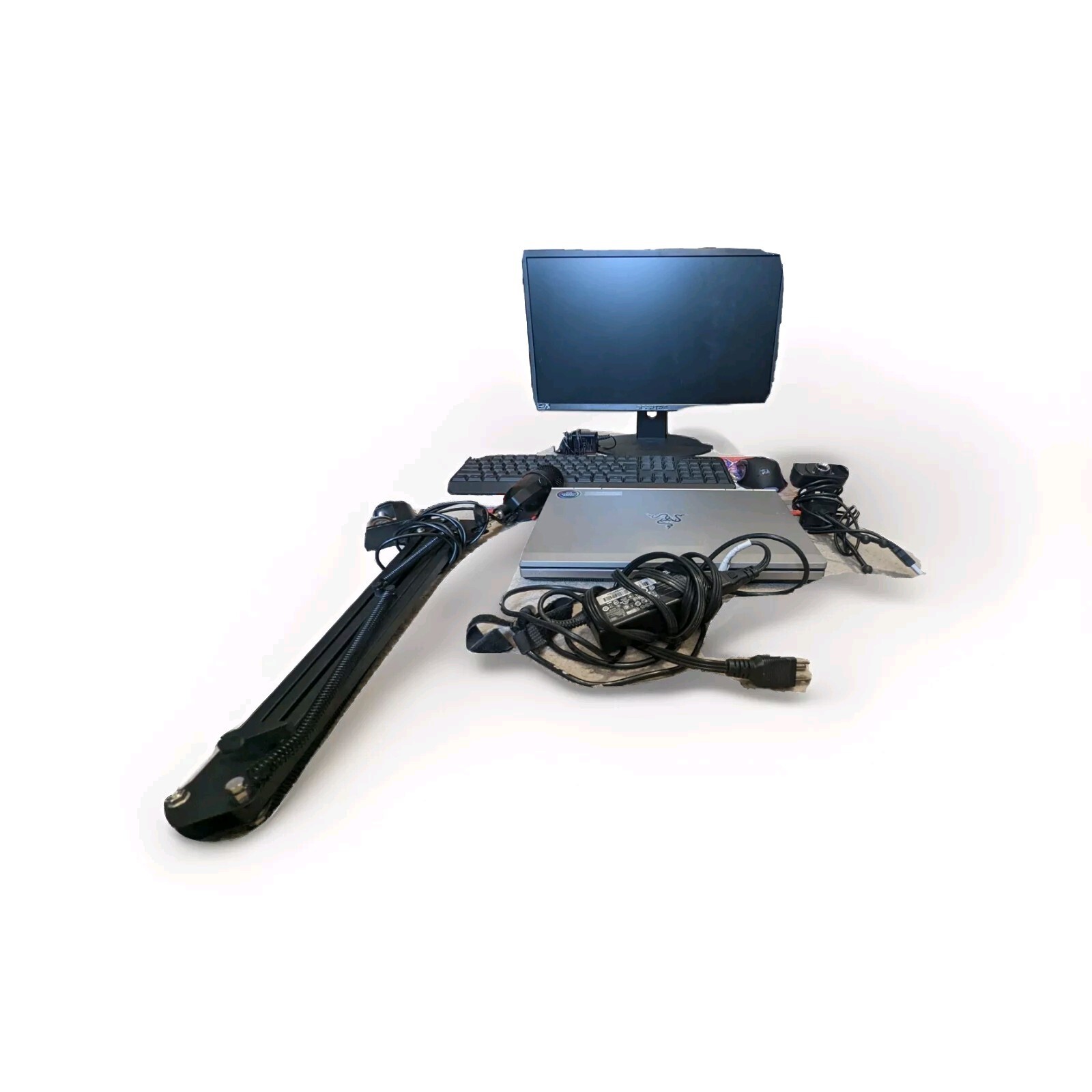 HP EliteBook 2570p wit monitor, keyboard & mouse, pad, mic, power cords & webcam
