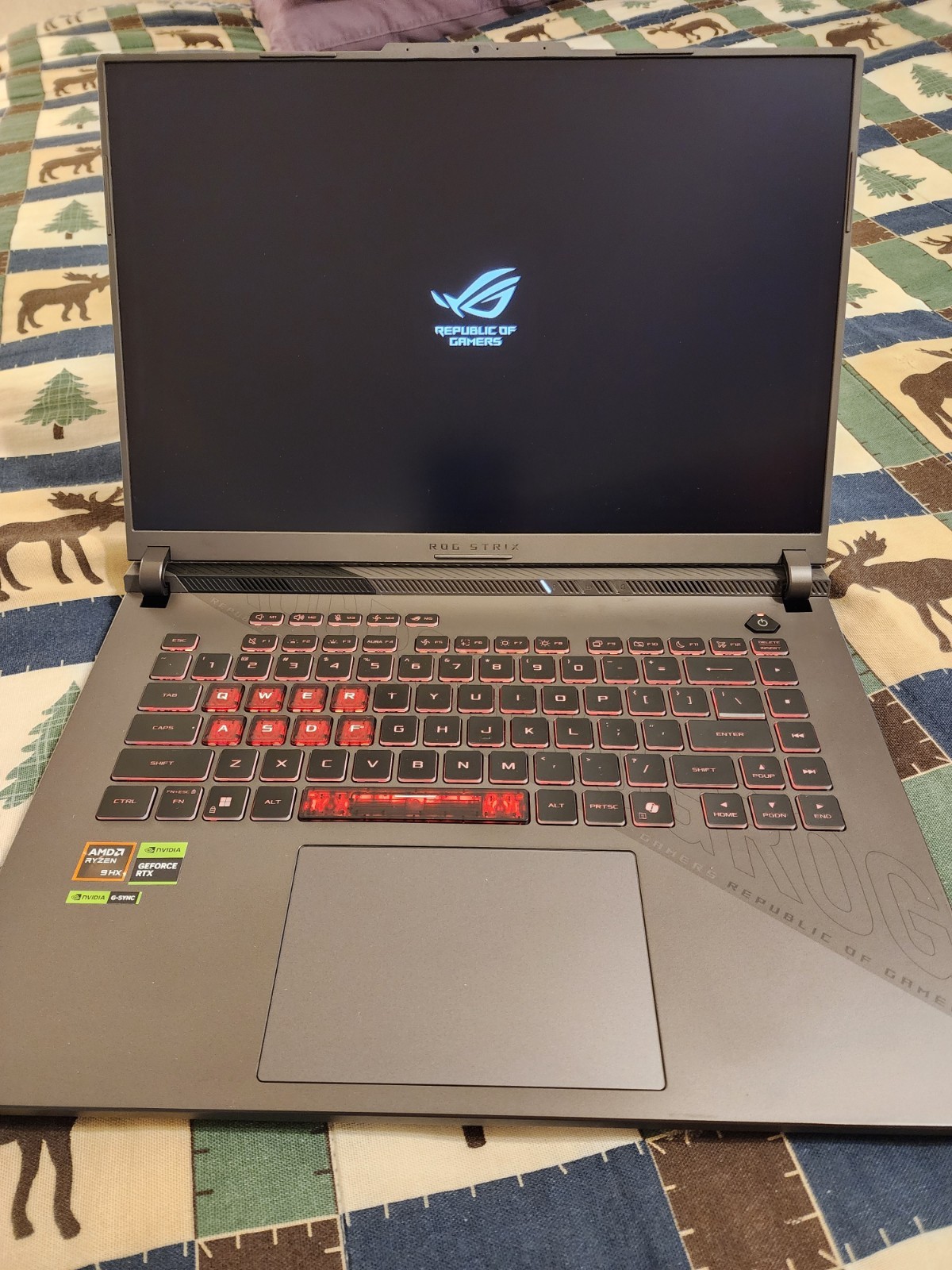 Asus ROG Strix G16 (G614PP-MS96) – AMD R9-8940HX / NVIDIA RTX 5070 (8GB) / 1TB