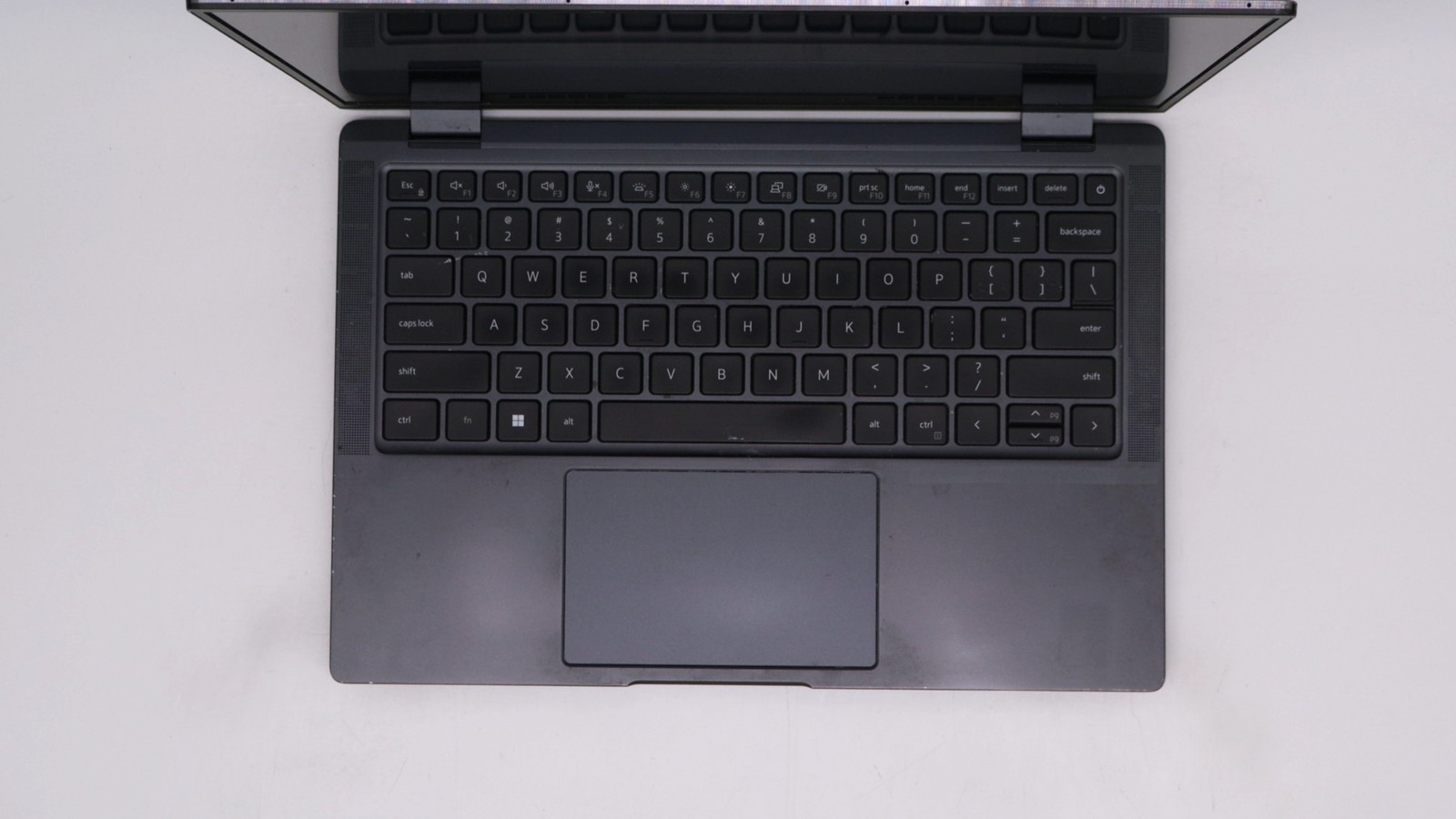 Dell Latitude 9430 14″ i7-1265u 32GB 1TB – Good