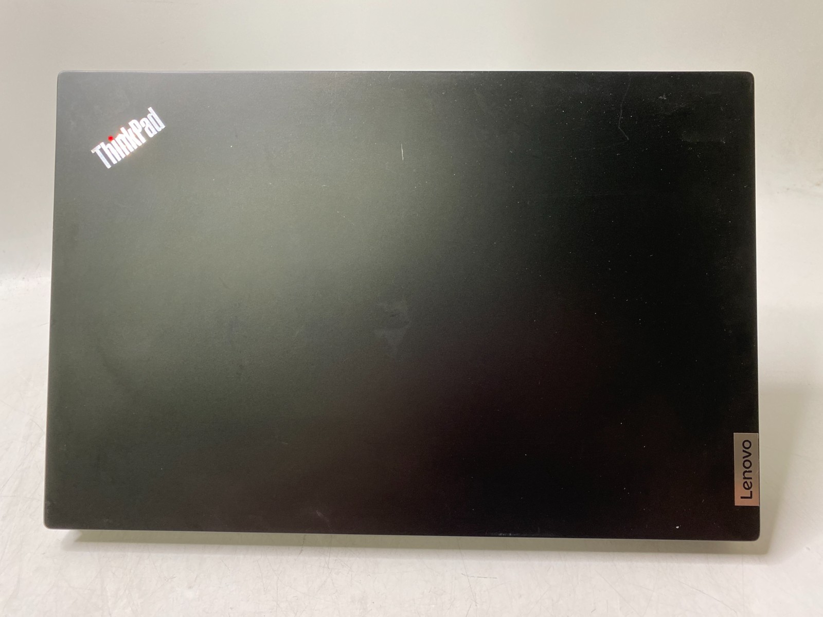 Lenovo ThinkPad E15 Gen 2 15.6″ i5-1135G7 16GB DDR4 256GB M.2 Win11H w/AC – Feet