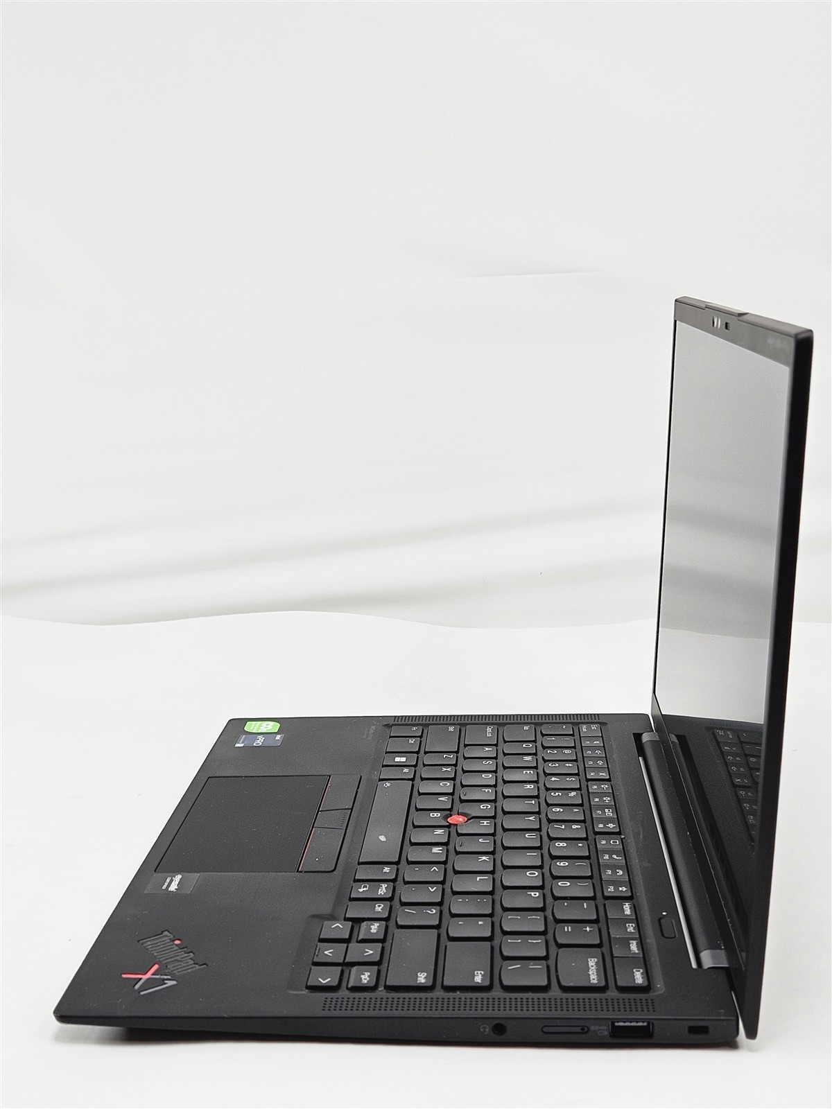 Lenovo ThinkPad X1 Carbon Gen 10 Intel Core i7 1265U 16GB 512GB 14 Iris Xe