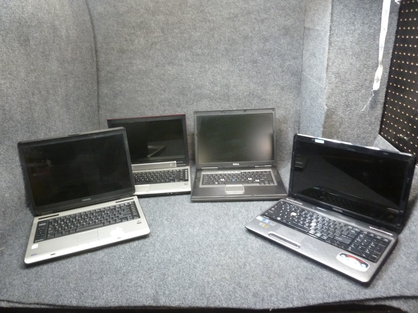 Lot of 4 Mixed Laptops DELL,TOSHIBA See Description for Specs