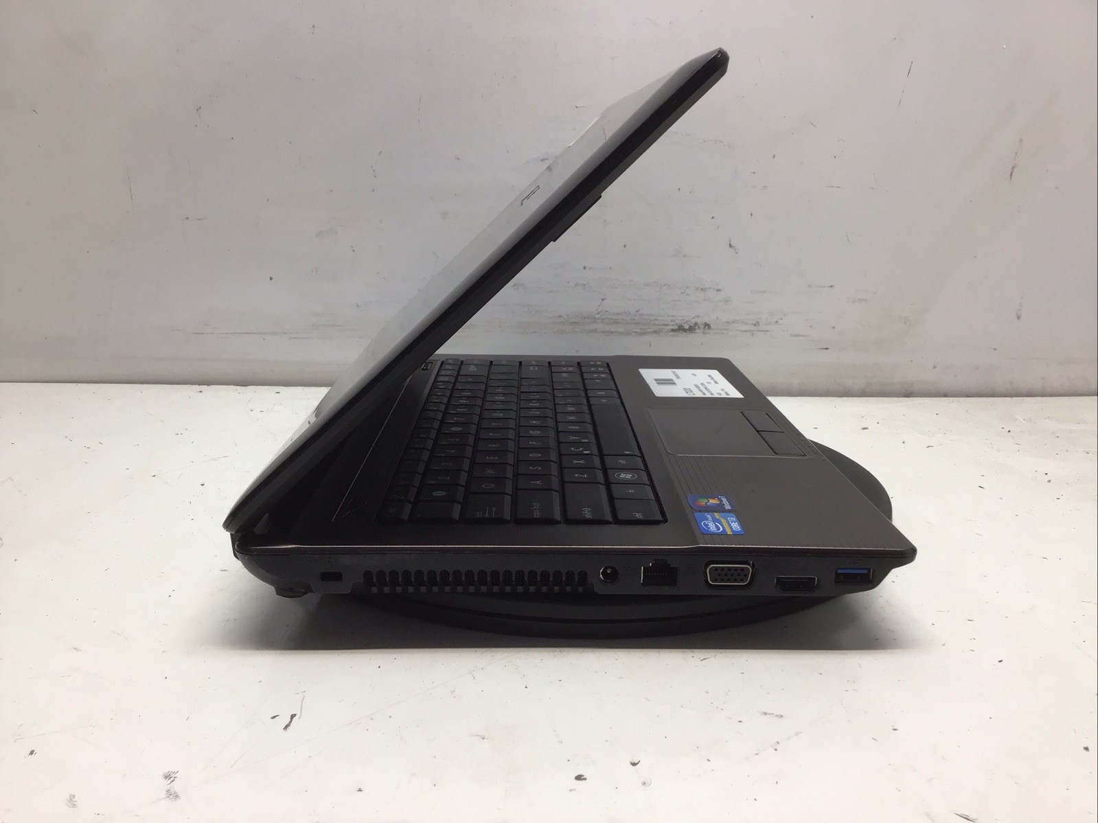 Asus X44H-BD2GS Intel i3-2330M 2.2GHz 4 GB NO HDD