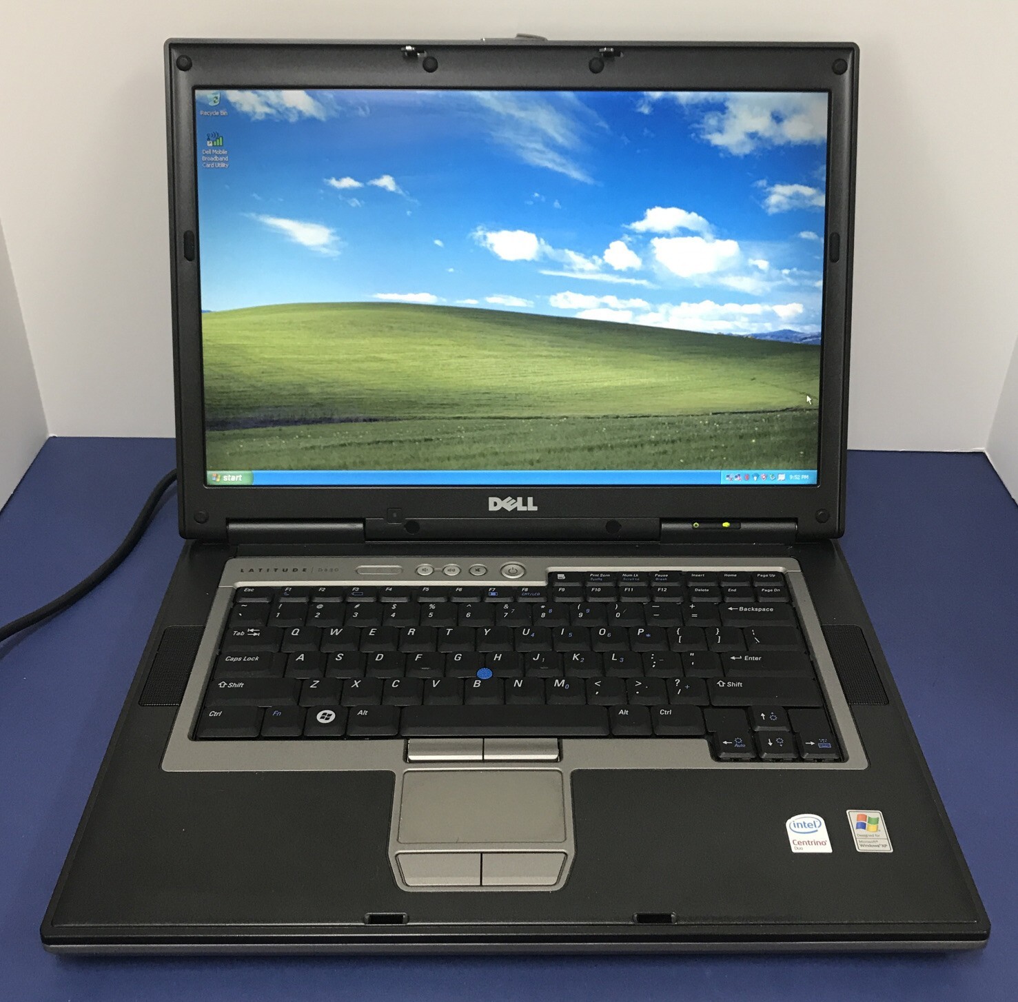 DELL LATITUDE D830 CORE 2 DUO 2GBRAM 120GBHDD SERIAL PORT Windows XP Pro *READ*
