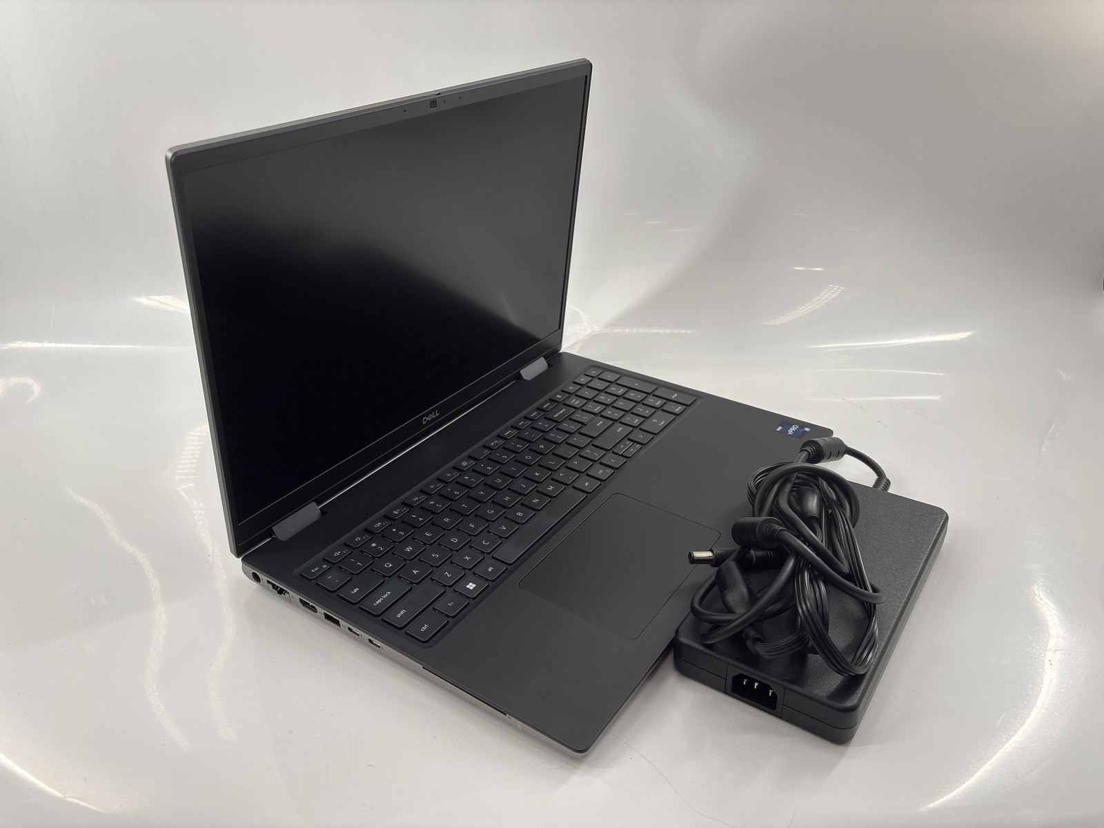 Dell Precision 7670 16″ Core i9 | NVIDIA RTX A2000 | 32GB 1TB-SSD | Great*