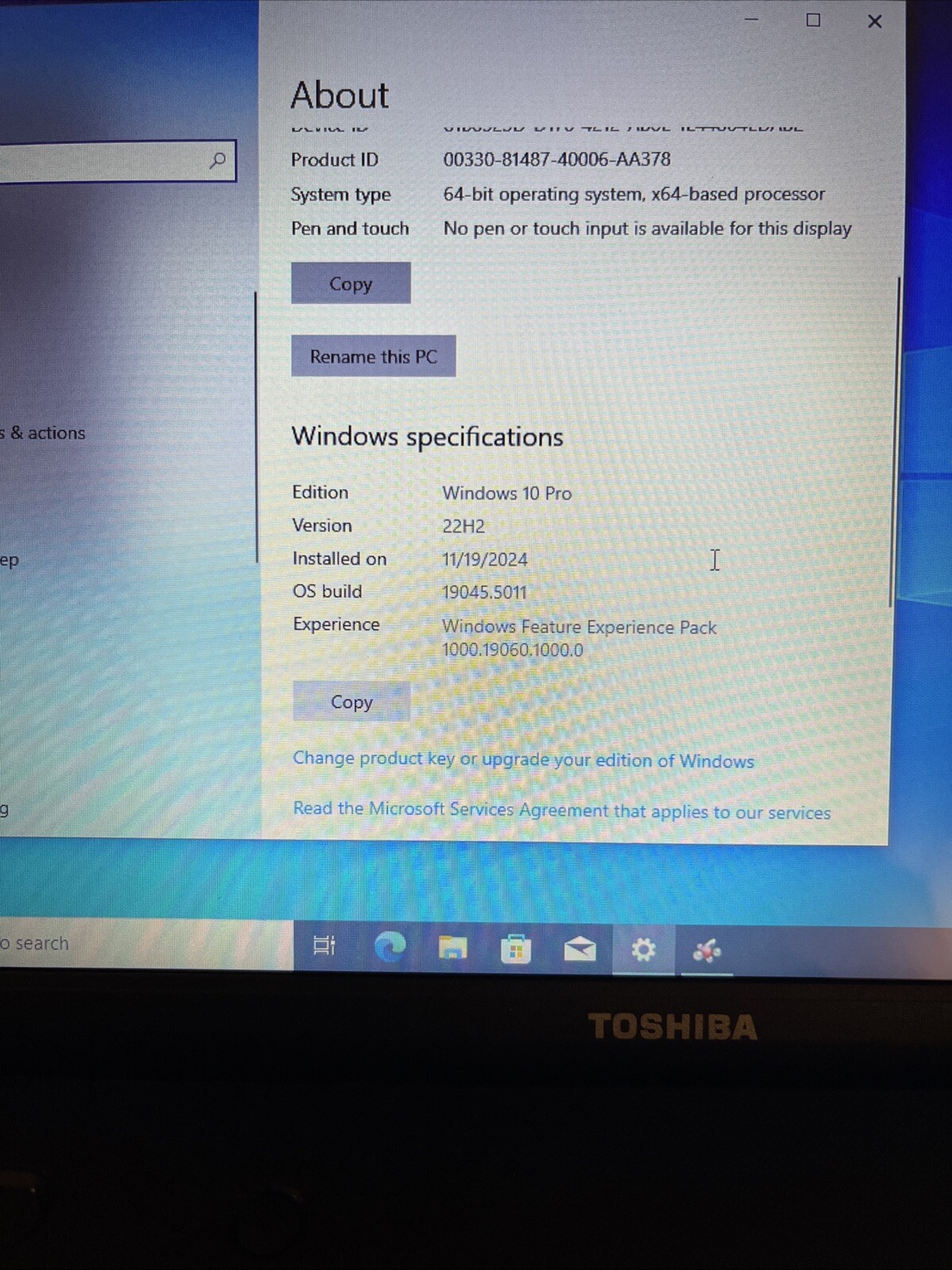 Toshiba Satellite C855d-S5303 AMD E-350 1.60 GHzLaptop Windows 10