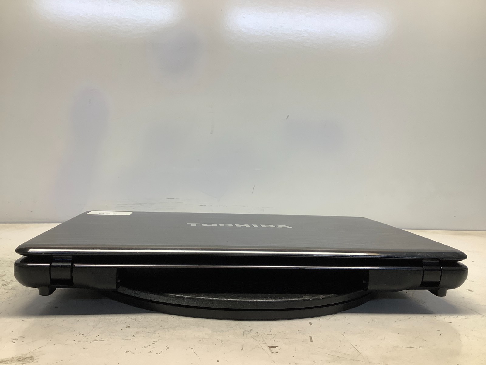 Toshiba Satellite P755-S5265 Intel i5-2410M 2.3GHz 6 GB NO HDD
