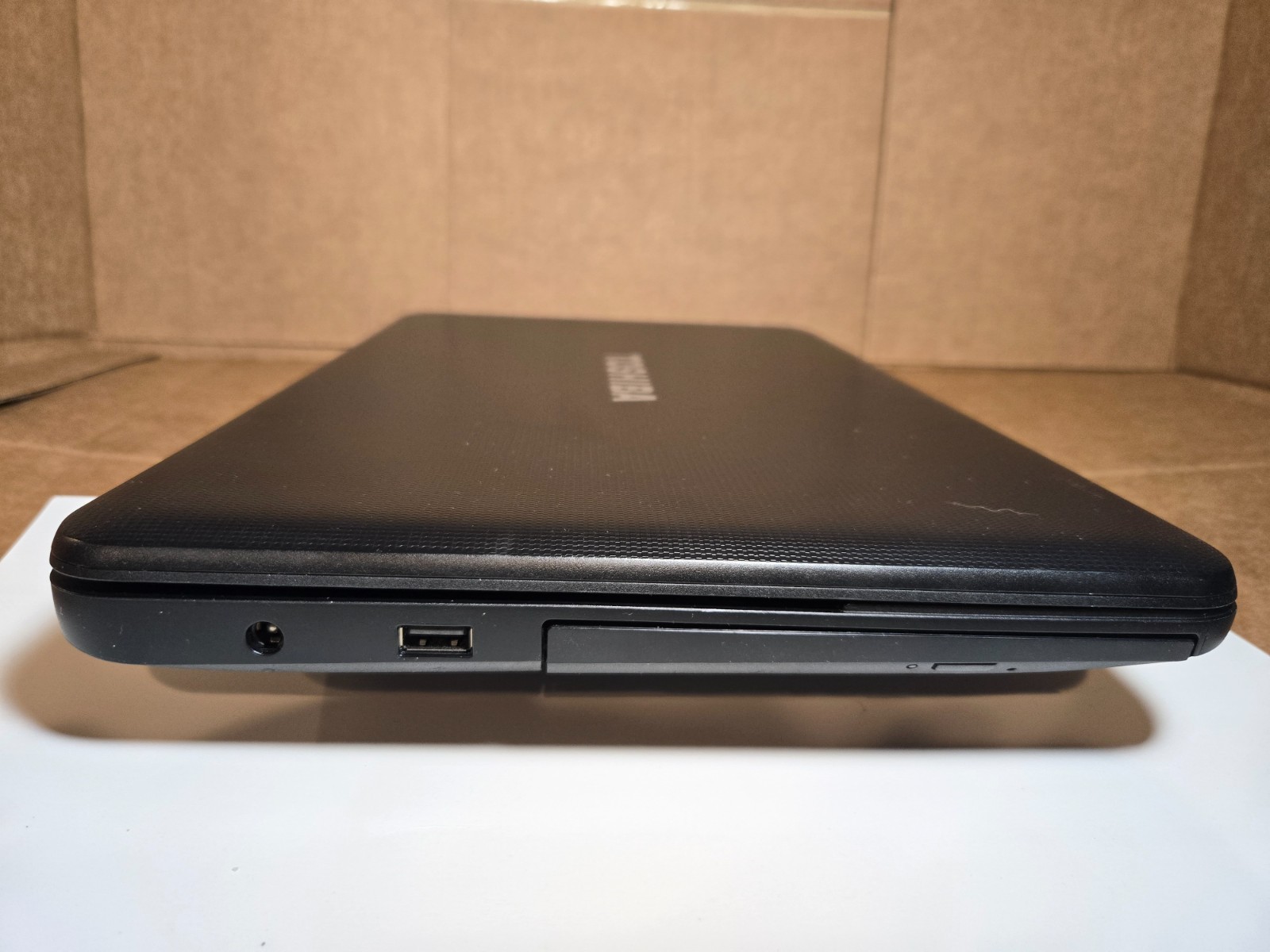 Toshiba Satellite C850- Intel 8GB DDR3 320Gb Laptop Computer
